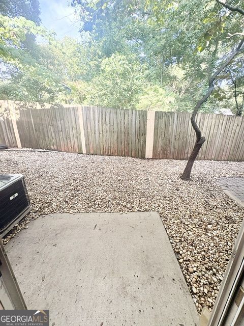 1073 Park Row North Property Photo 14