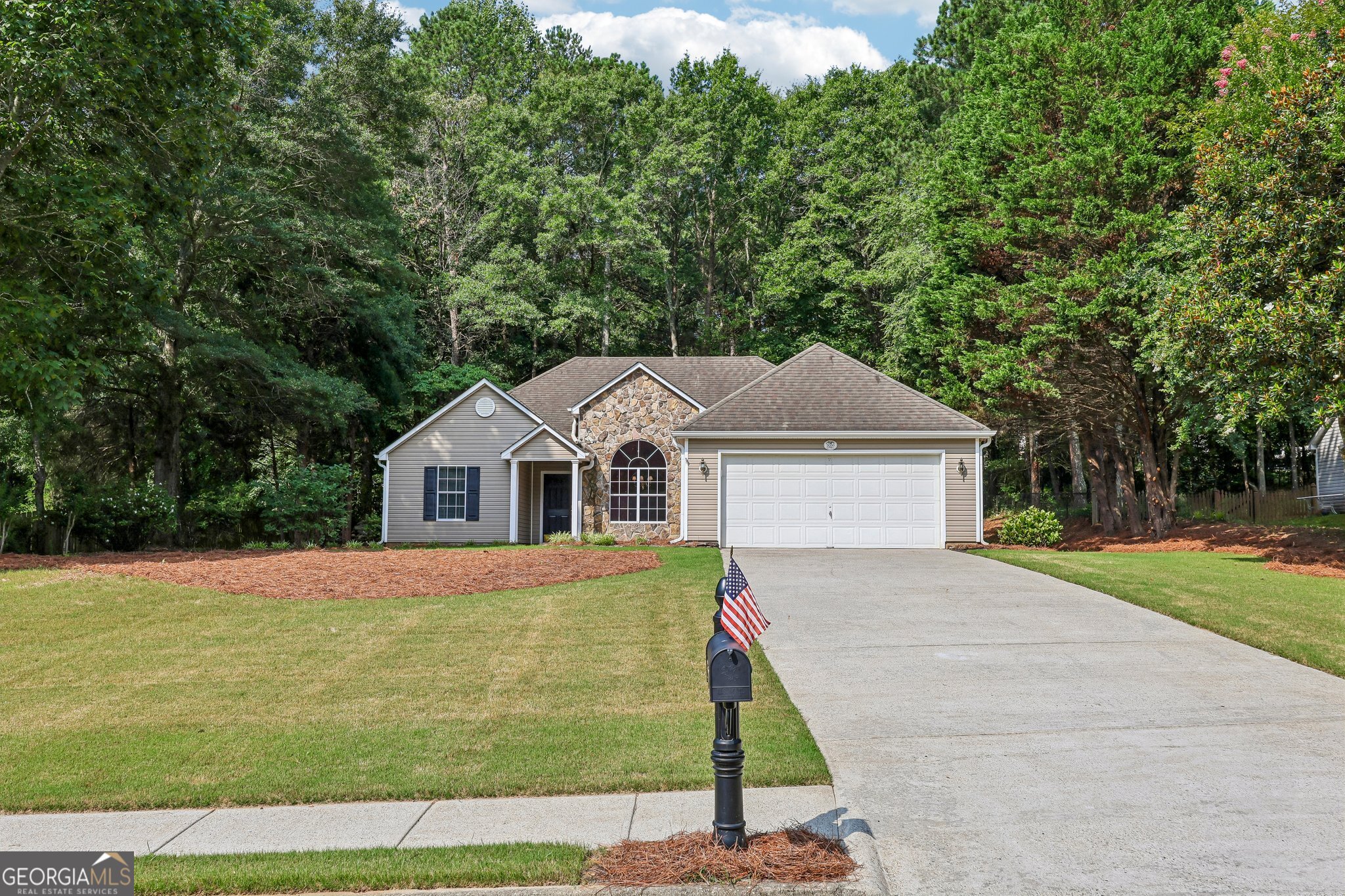 3050 Mill Circle Property Photo 4