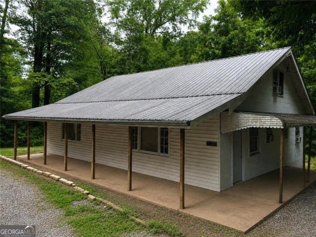 1442 S Main Street Property Photo 1