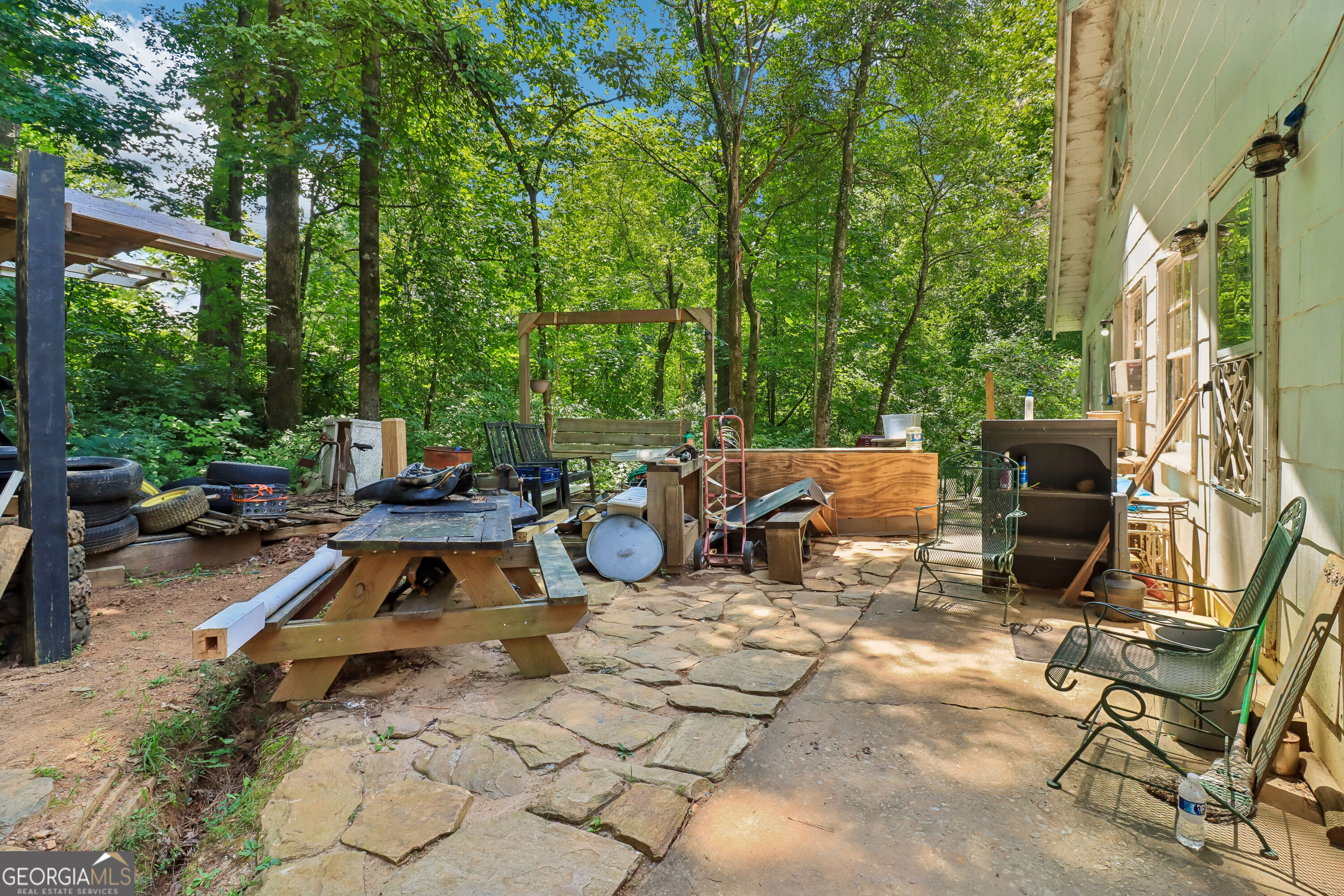 1442 S Main Street Property Photo 7