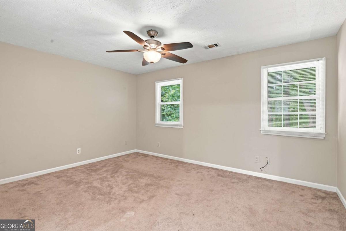 136 Sterling Court Property Photo 19