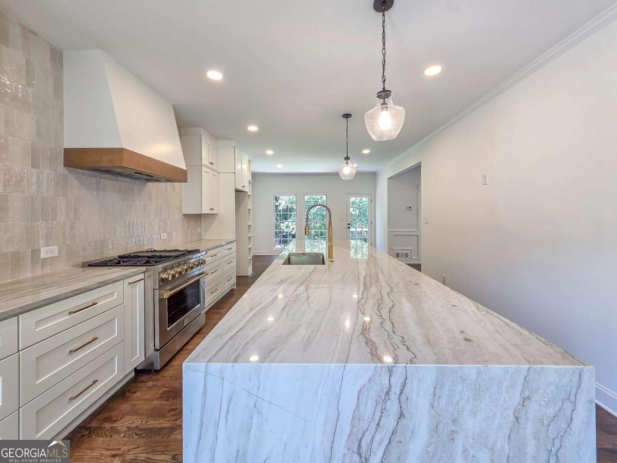 588 Lees Trace Sw Property Photo 9