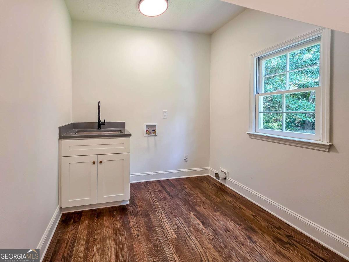 588 Lees Trace Sw Property Photo 10