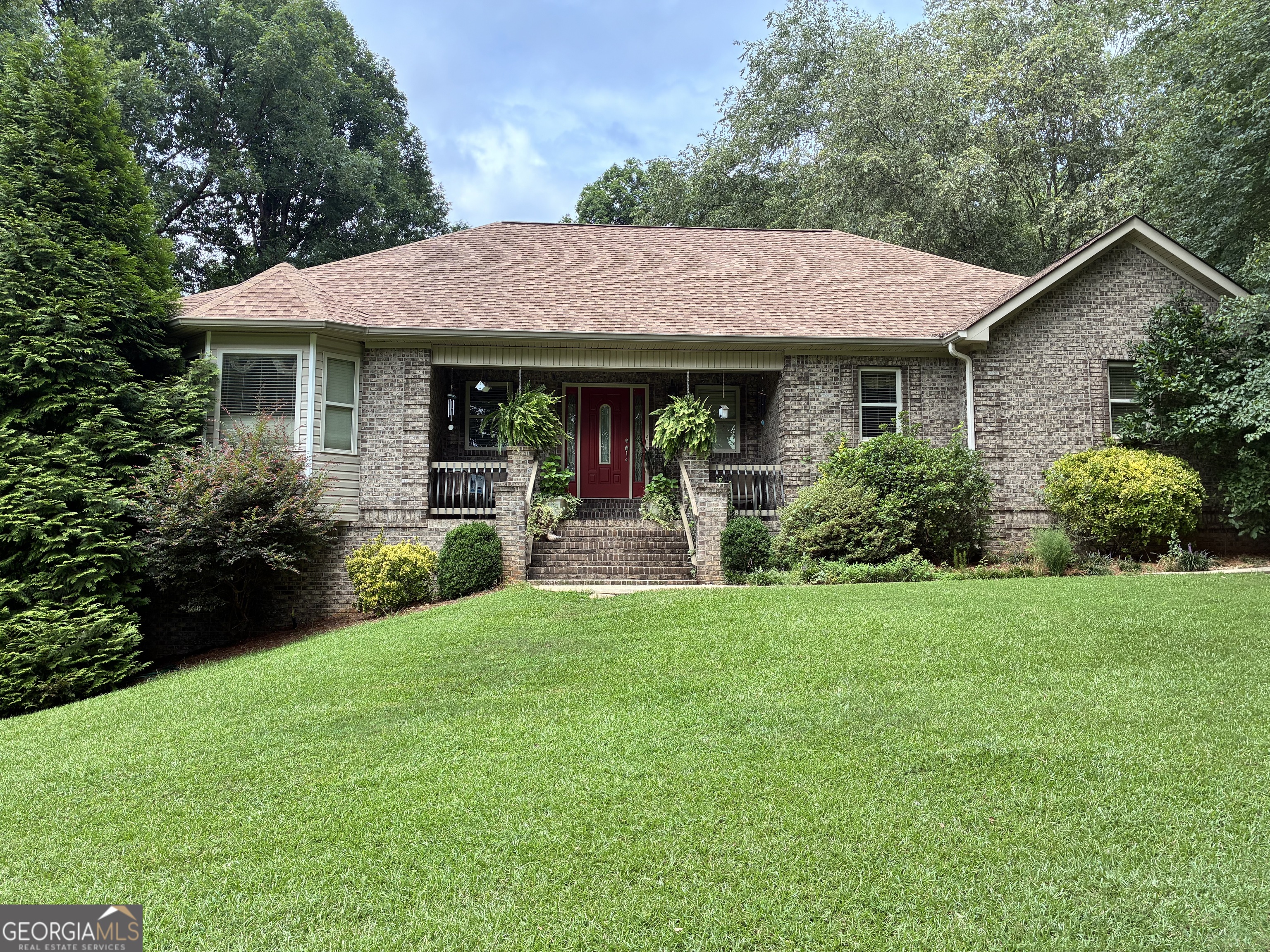 5139 Highway 81 E Property Photo 1