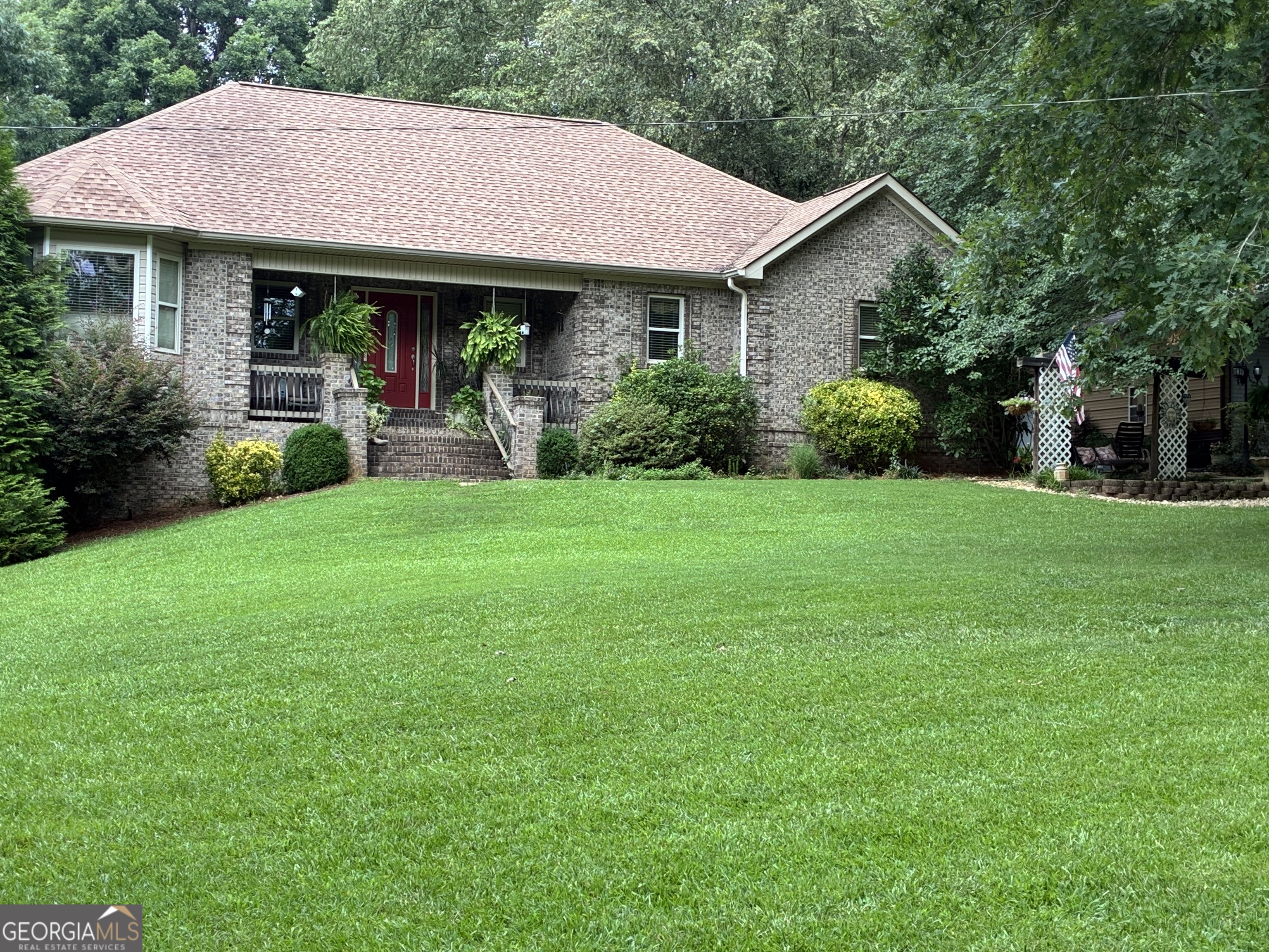 5139 Highway 81 E Property Photo 2