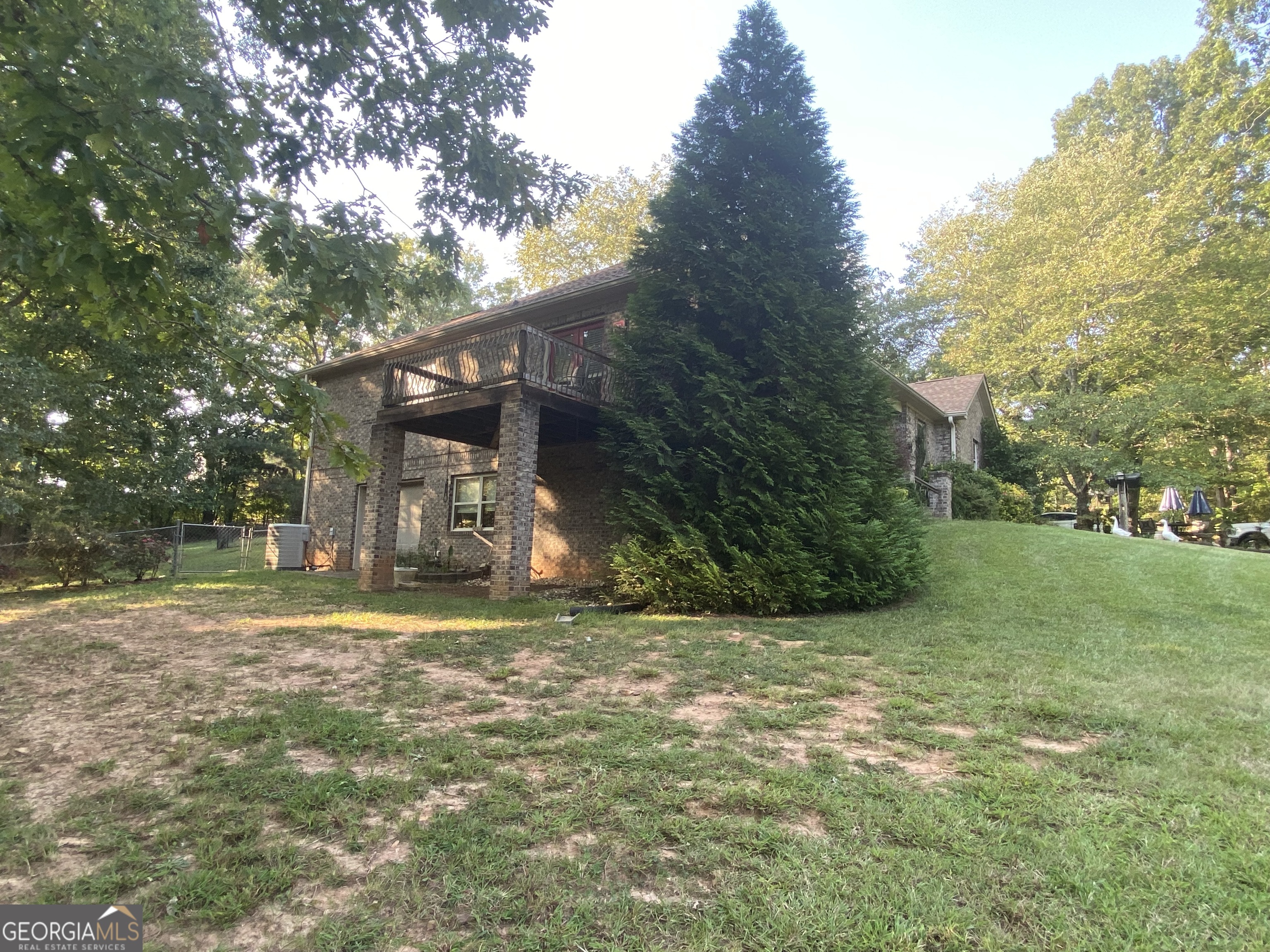 5139 Highway 81 E Property Photo 4