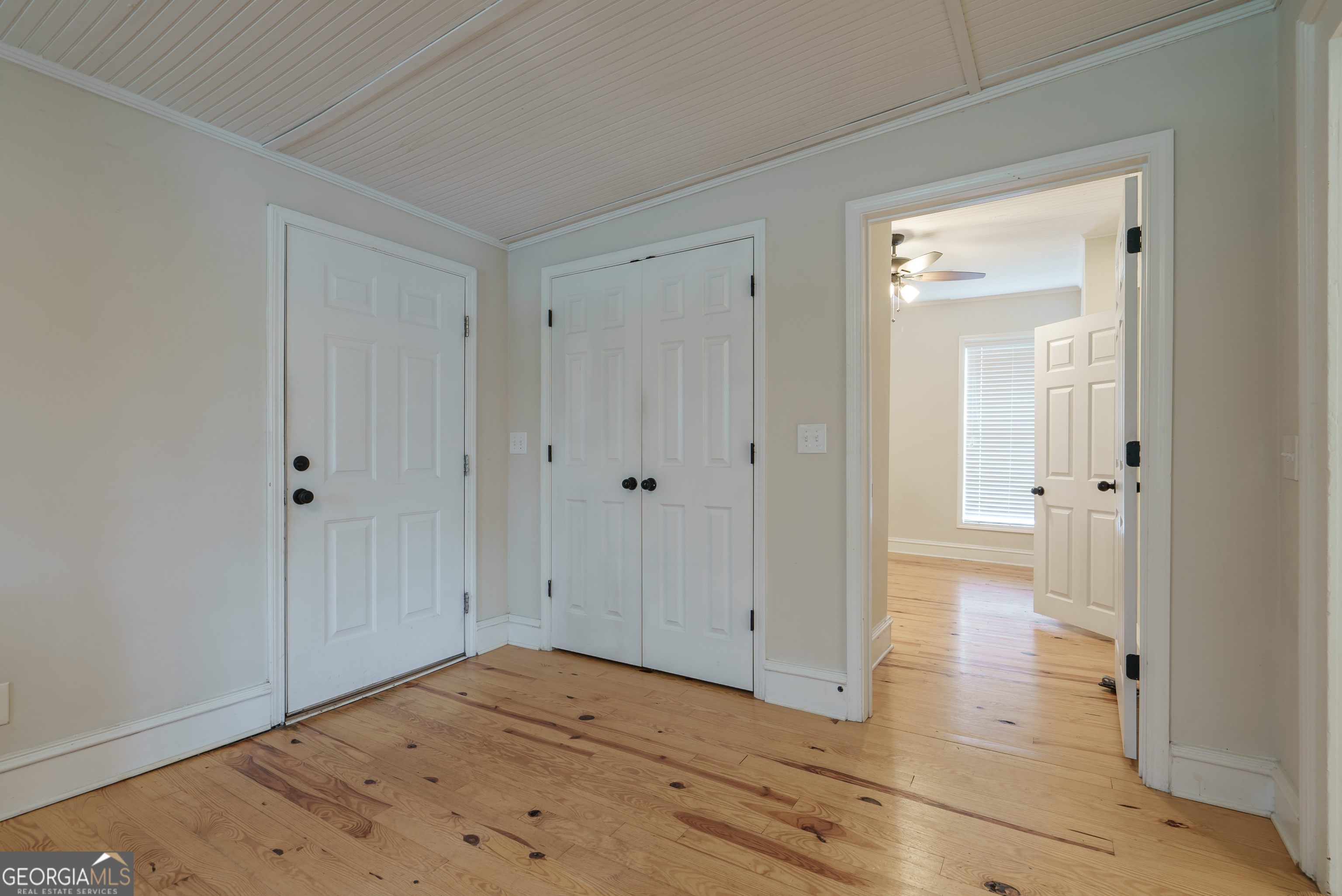 696 North Avenue Property Photo 15