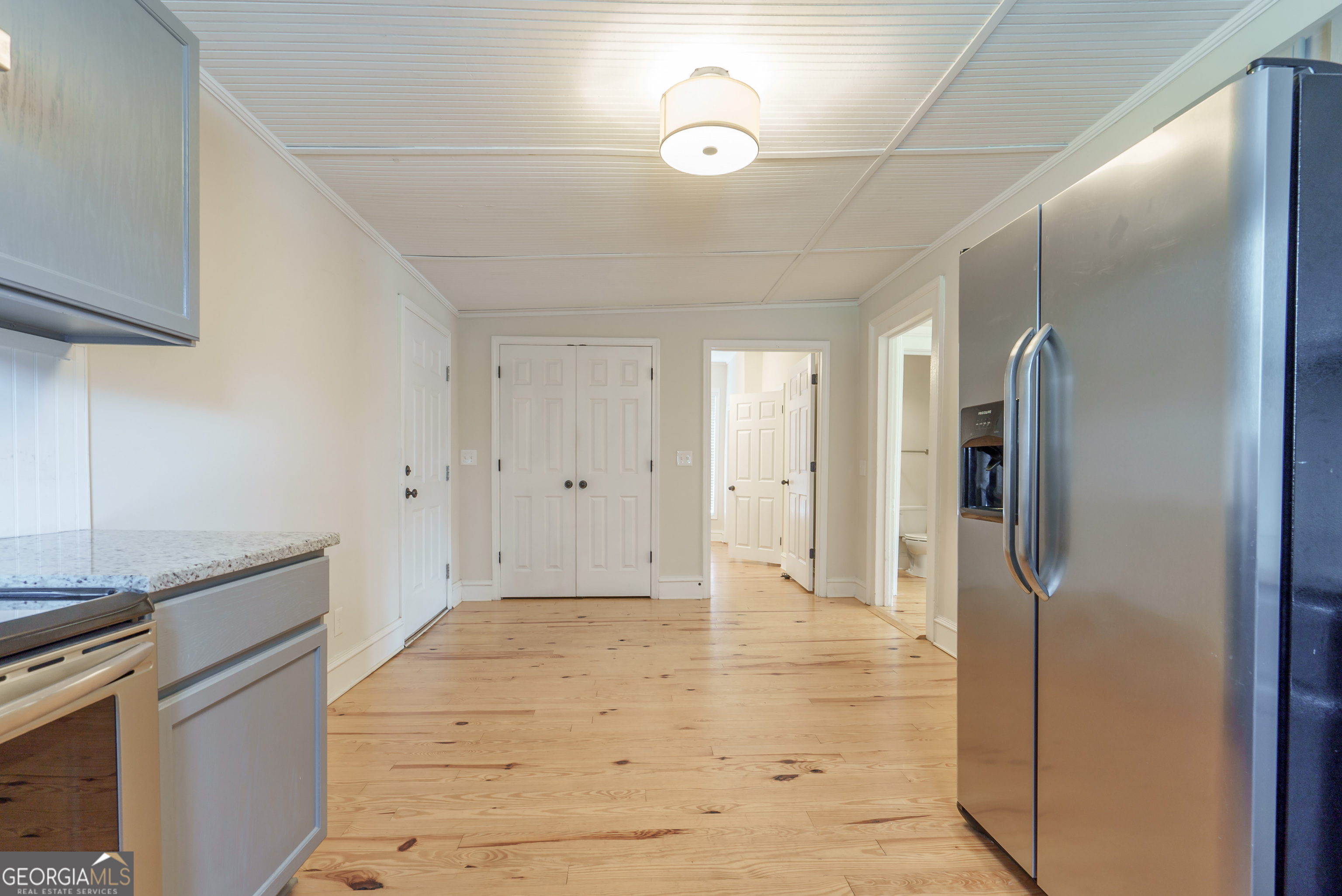 696 North Avenue Property Photo 19