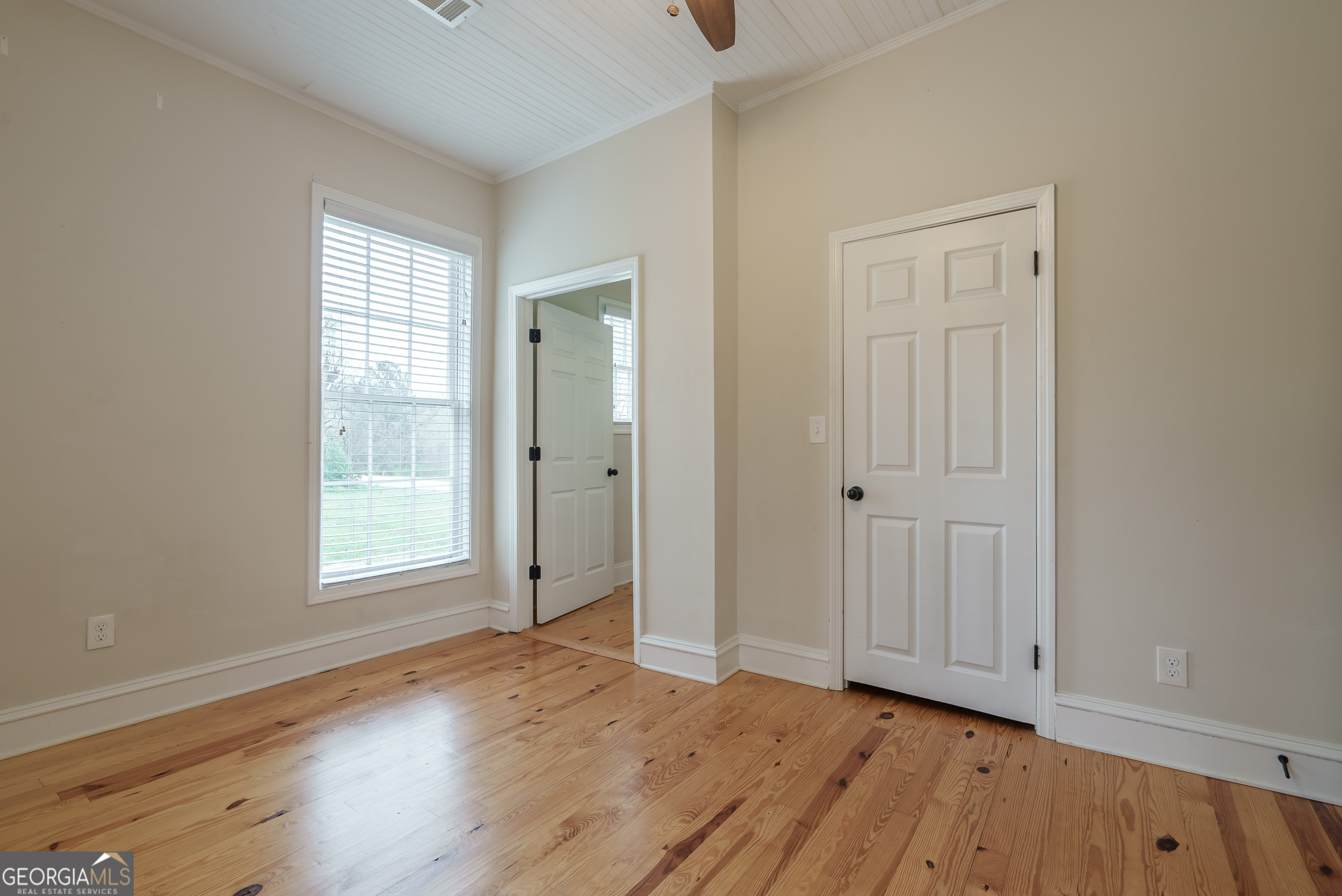 696 North Avenue Property Photo 22