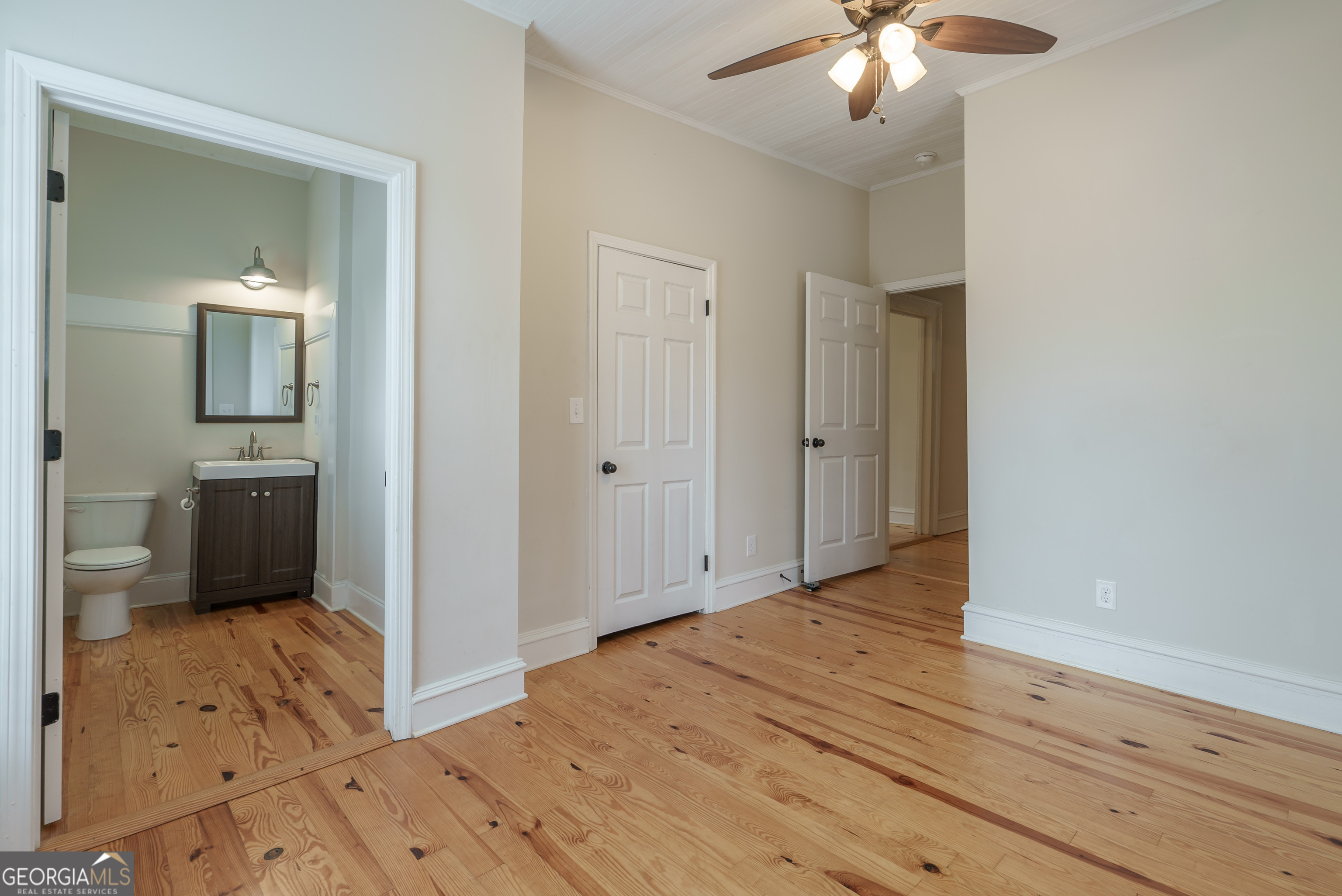 696 North Avenue Property Photo 23