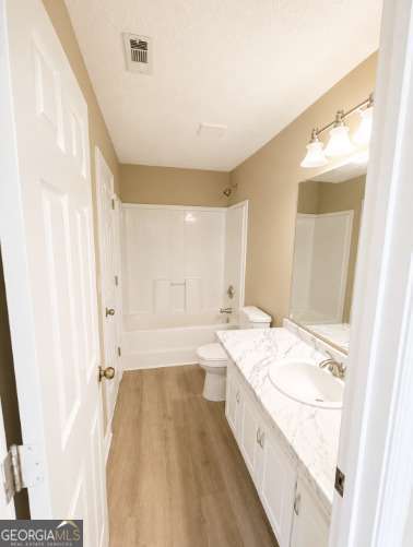 5706 Hidden Brook Circle Property Photo 7
