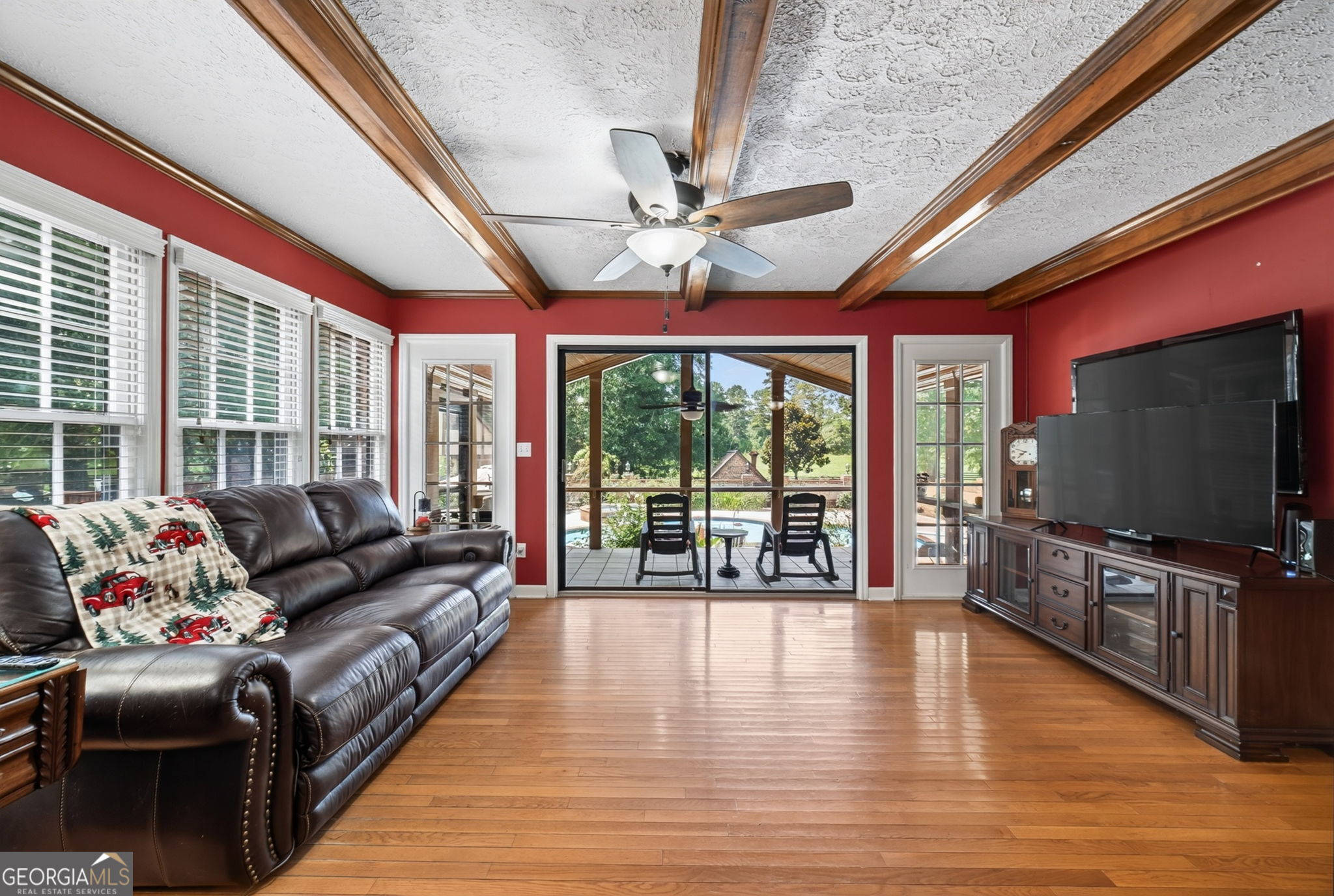 186 Kingston Road Property Photo 10