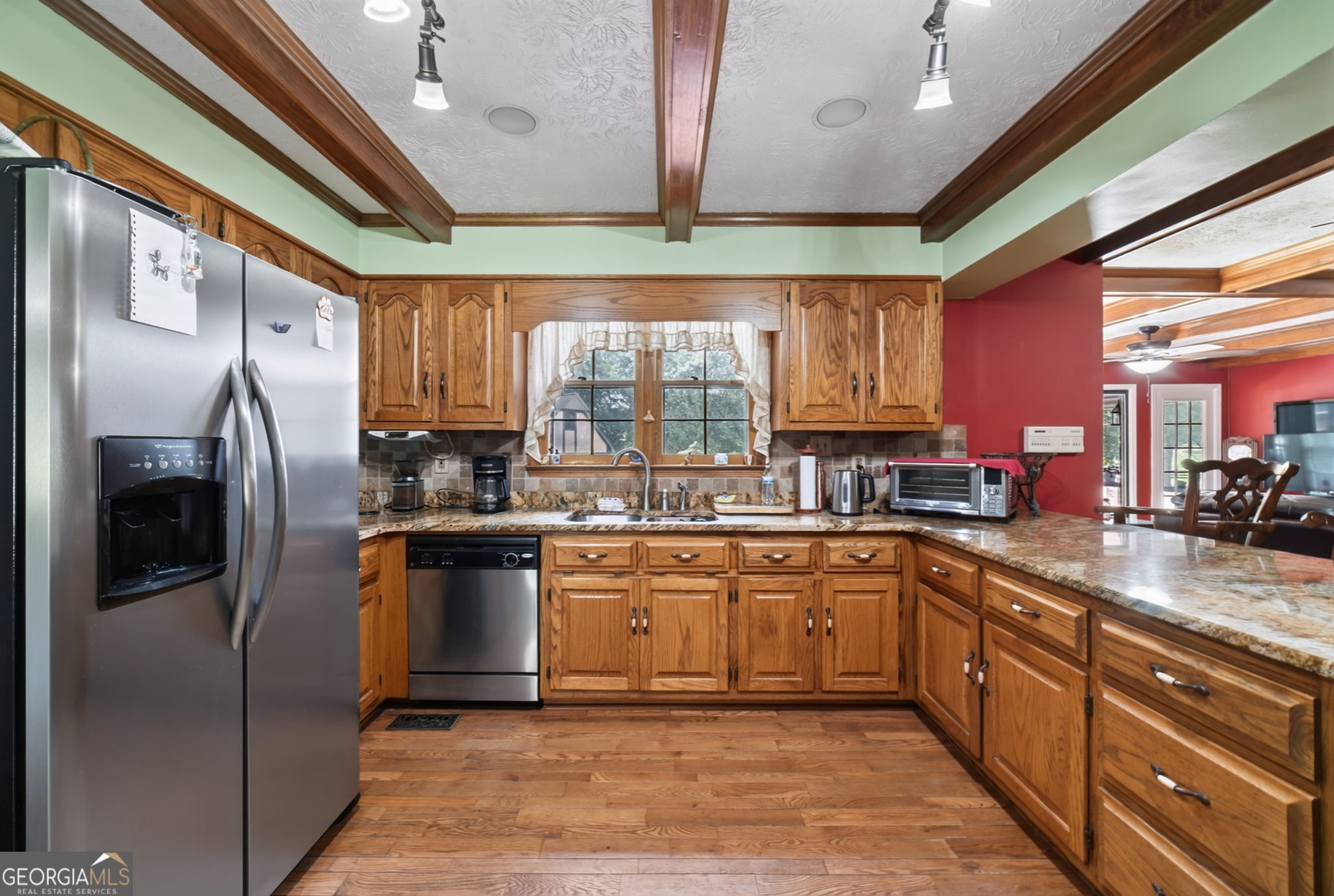 186 Kingston Road Property Photo 14