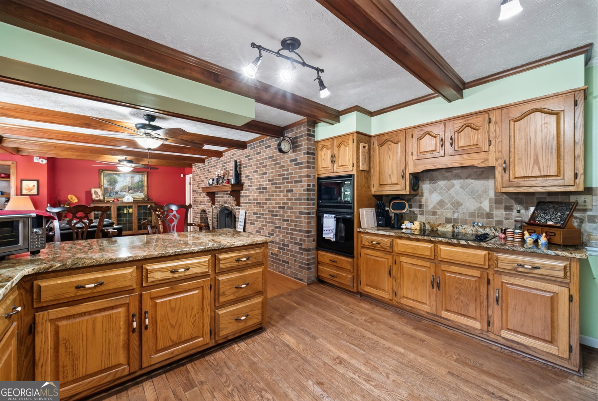 186 Kingston Road Property Photo 16