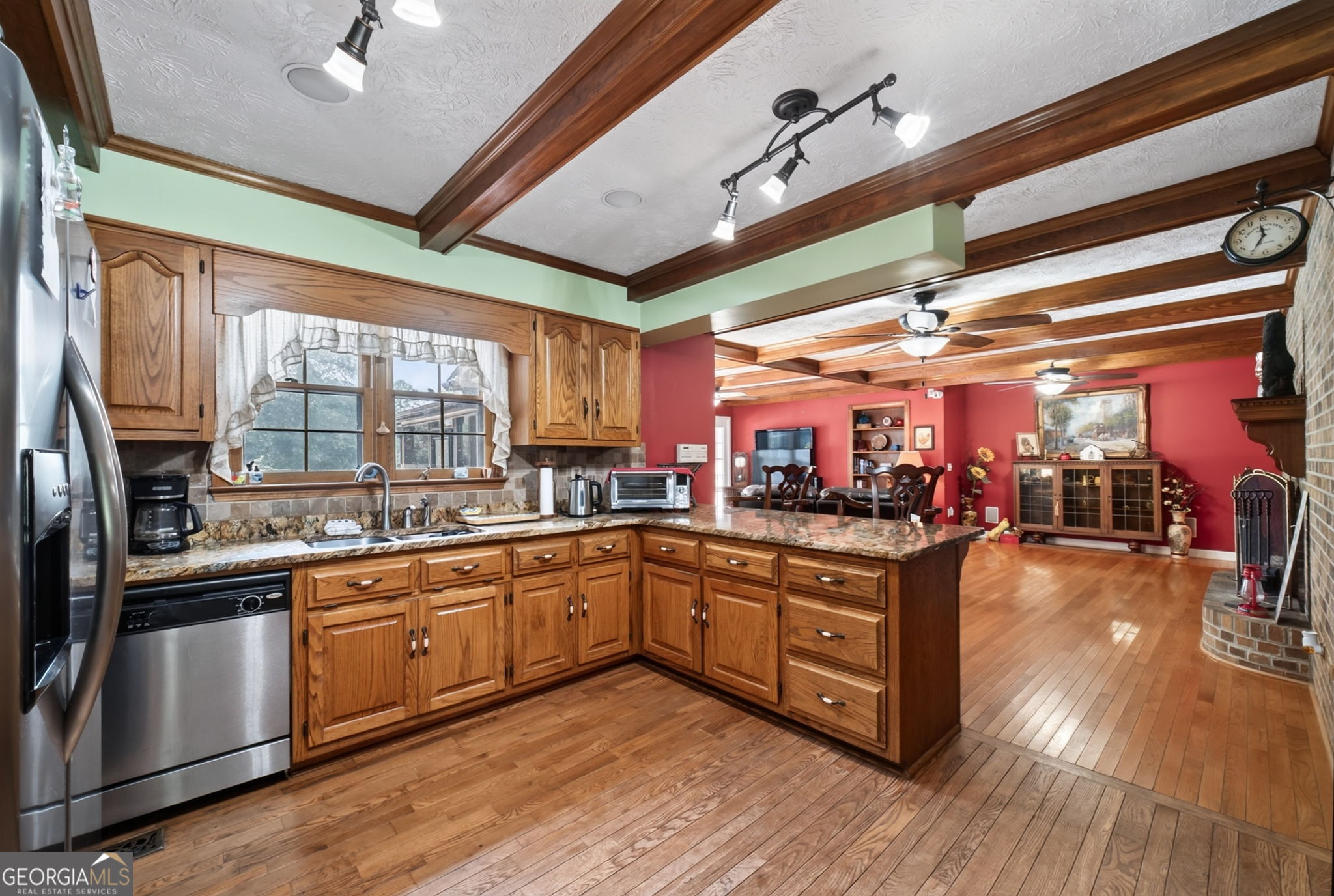 186 Kingston Road Property Photo 18