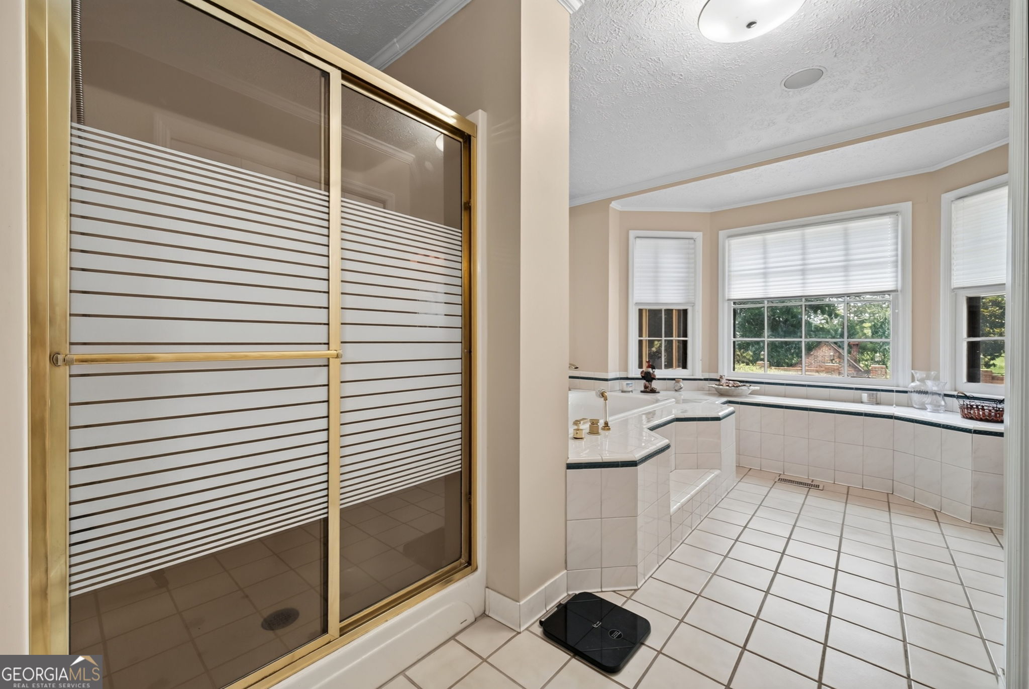 186 Kingston Road Property Photo 37