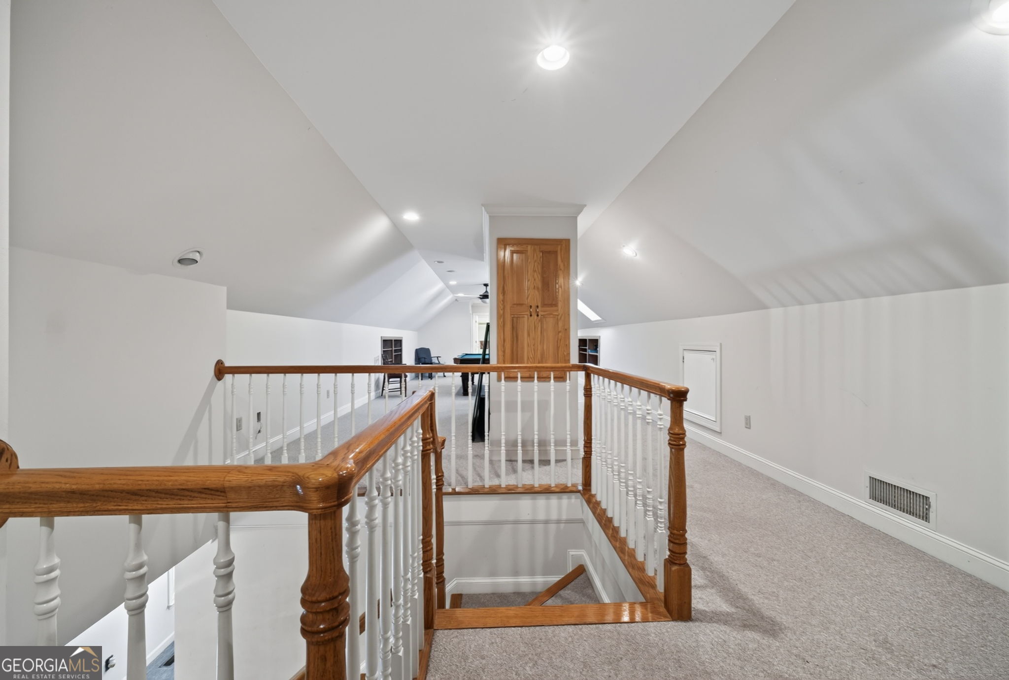 186 Kingston Road Property Photo 43