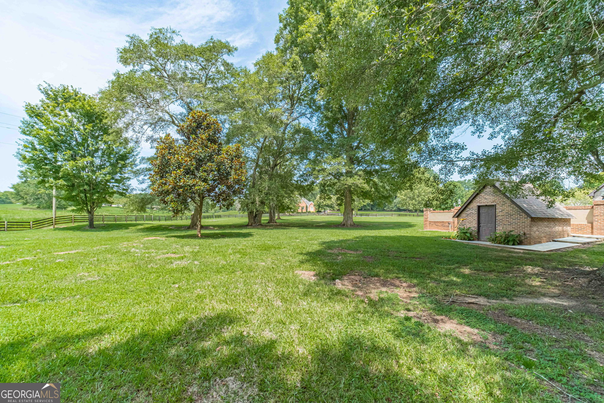 186 Kingston Road Property Photo 79