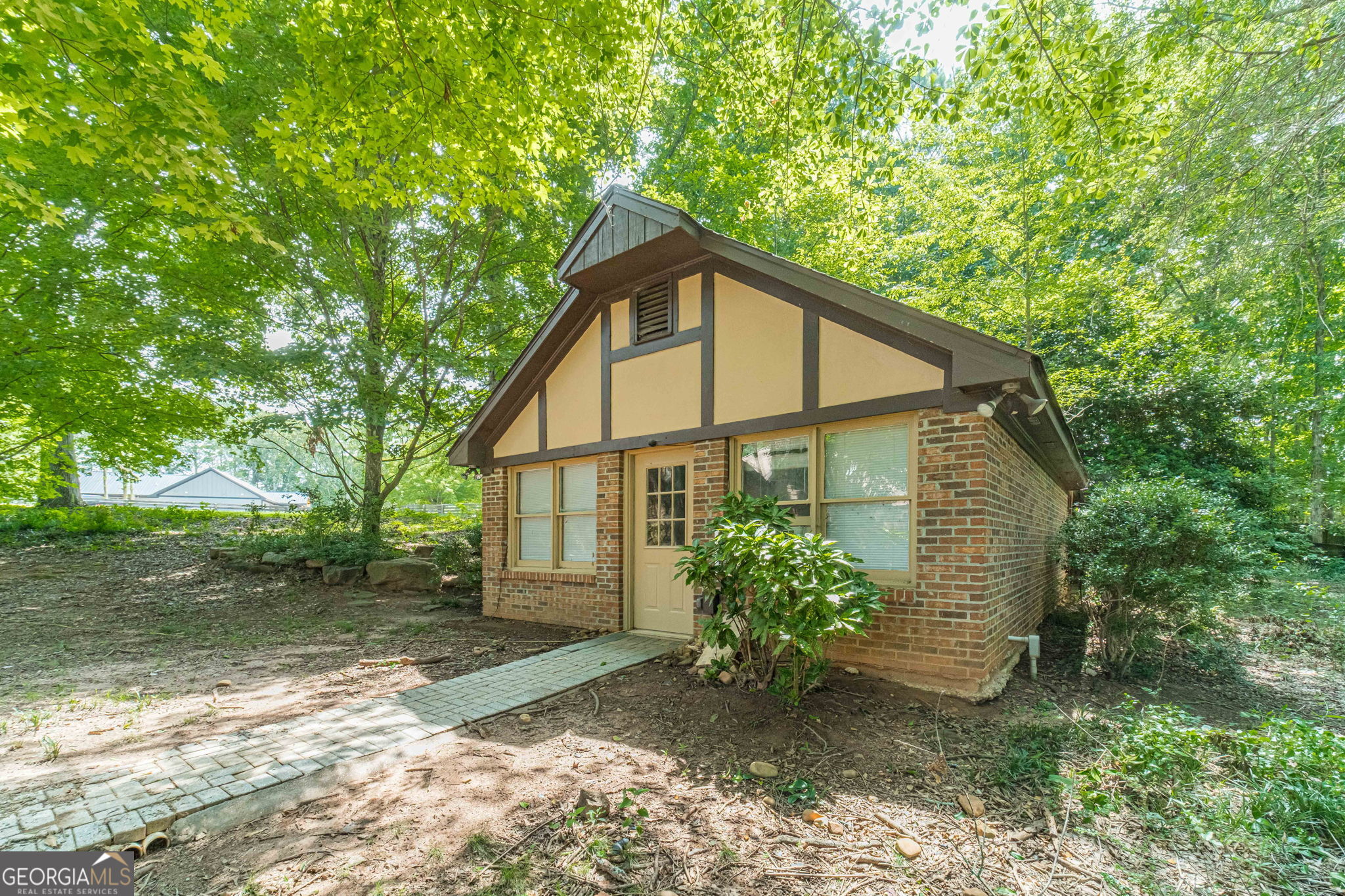 186 Kingston Road Property Photo 81