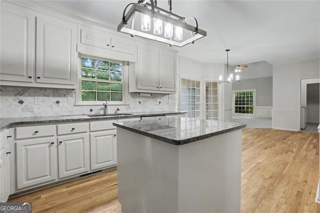 10785 Tuxford Drive Property Photo 13