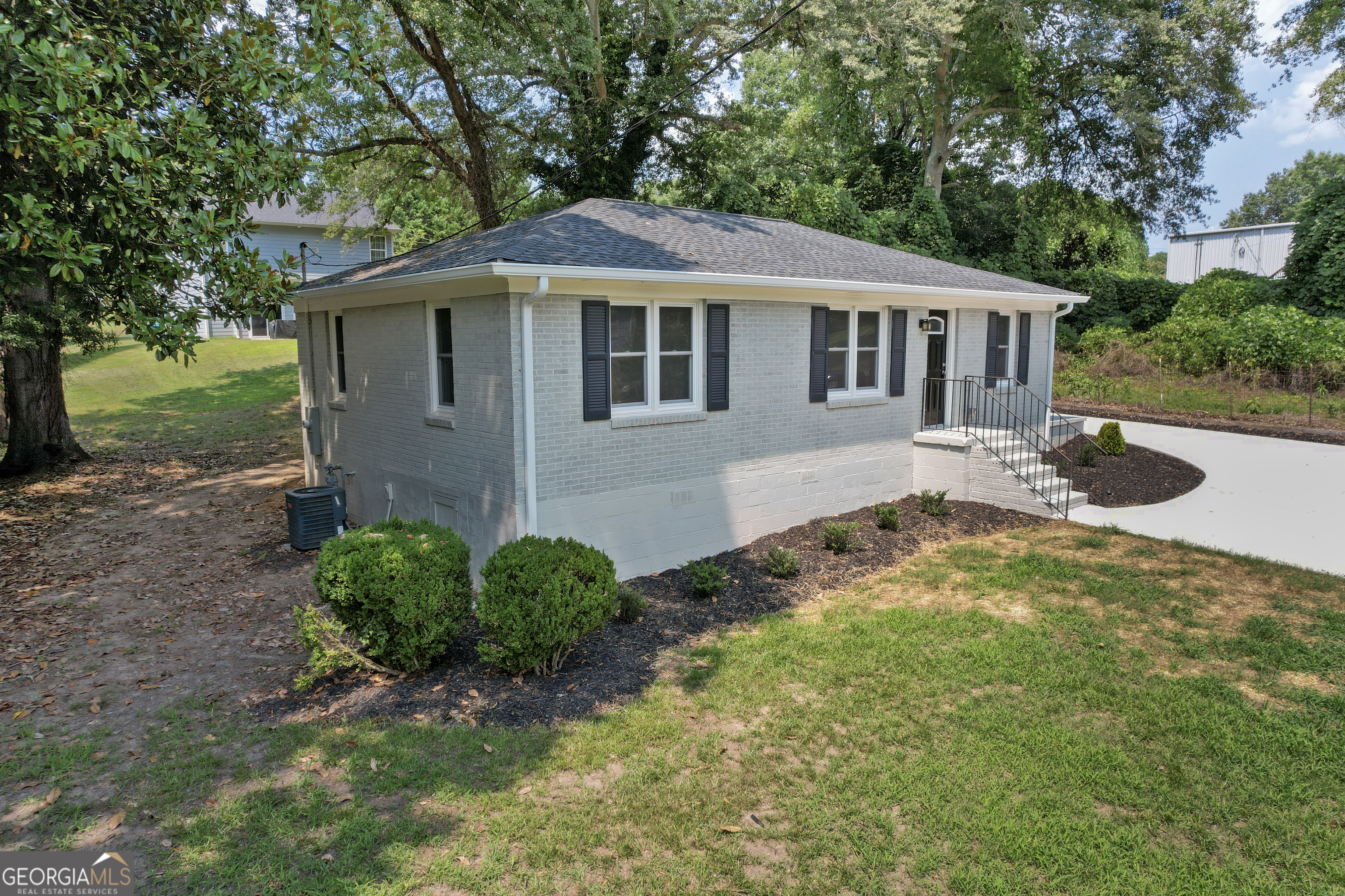 66 Troy Street Property Photo 3