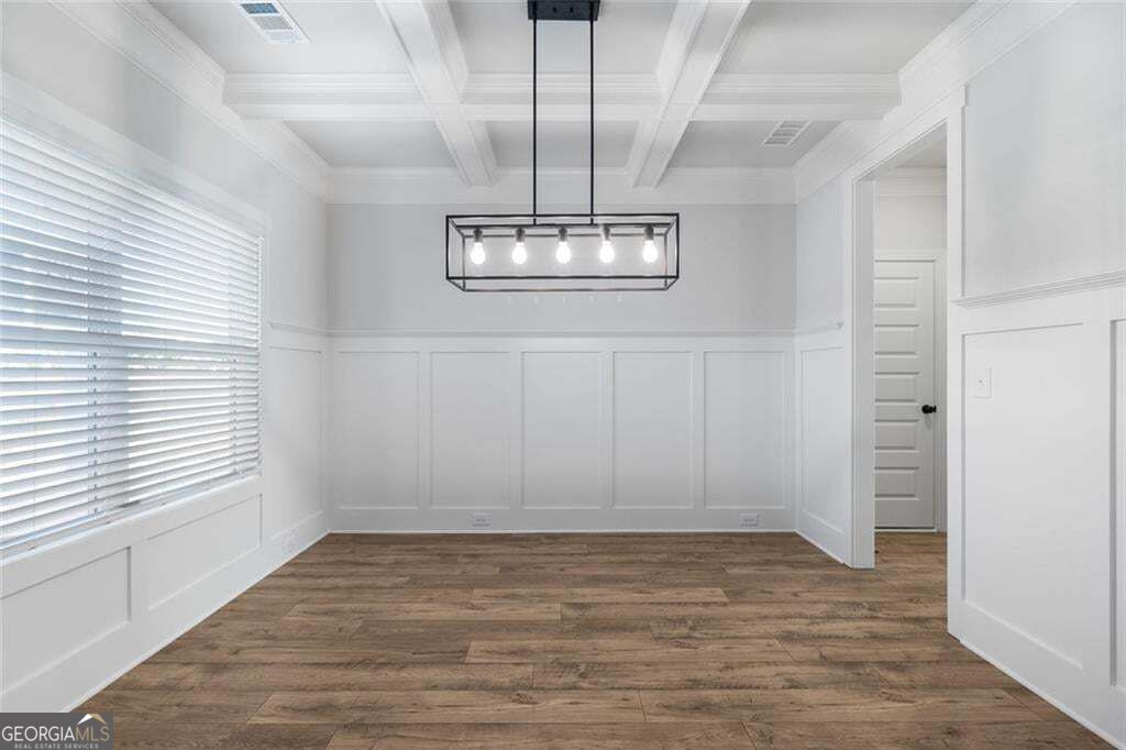 448 Banff Drive Property Photo 4