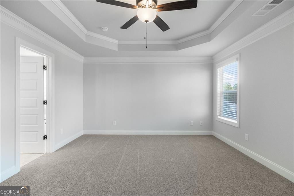 448 Banff Drive Property Photo 13