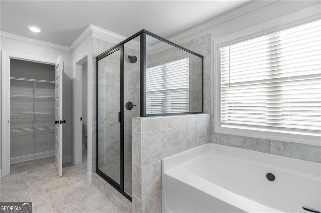 448 Banff Drive Property Photo 15