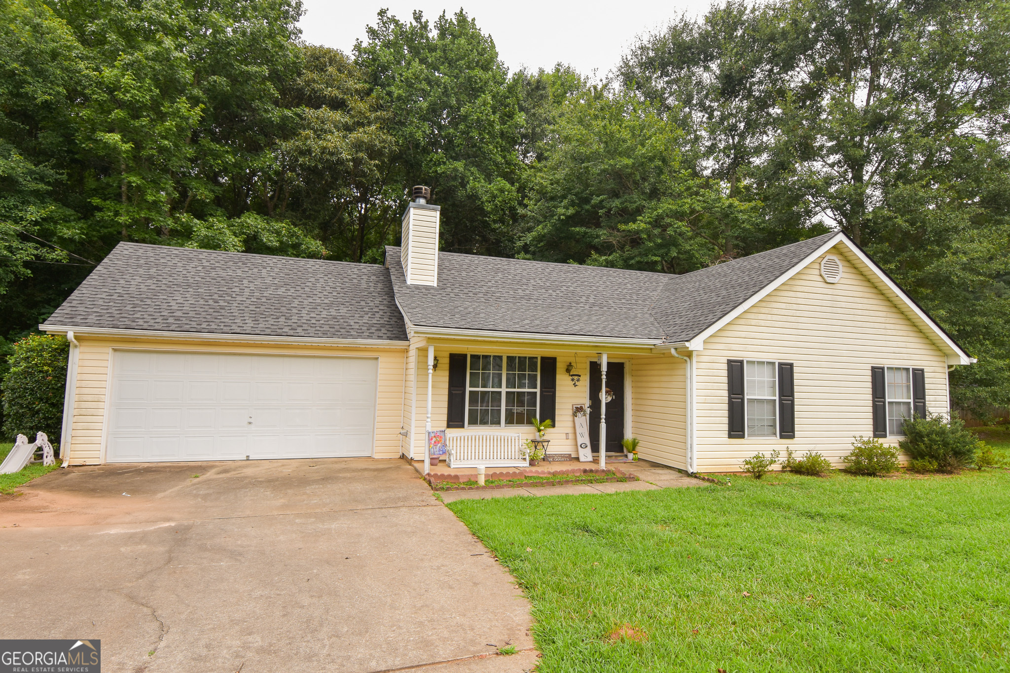 144 Pebble Creek Drive Property Photo 1