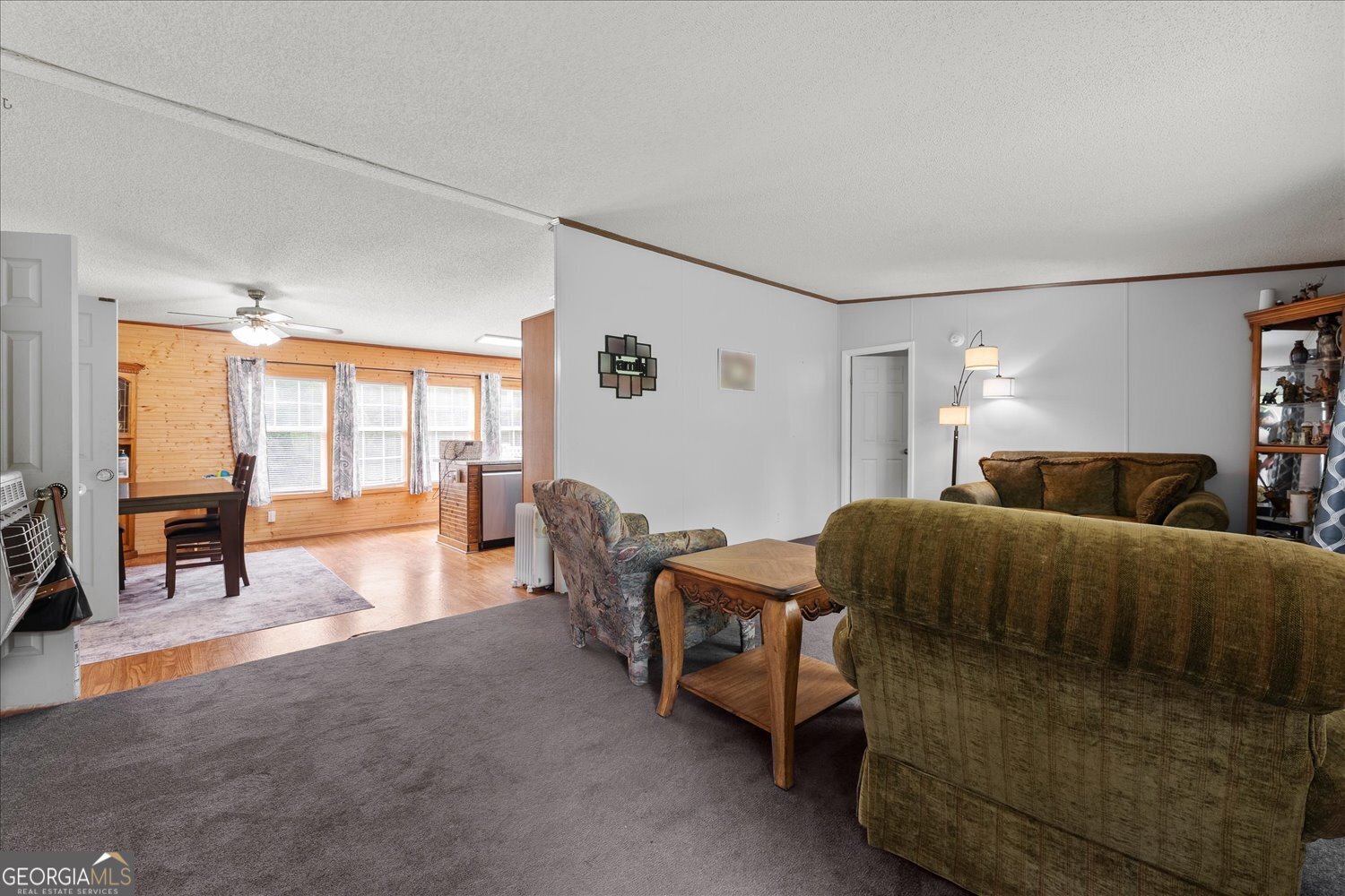 4401 Thomson Road Property Photo 3