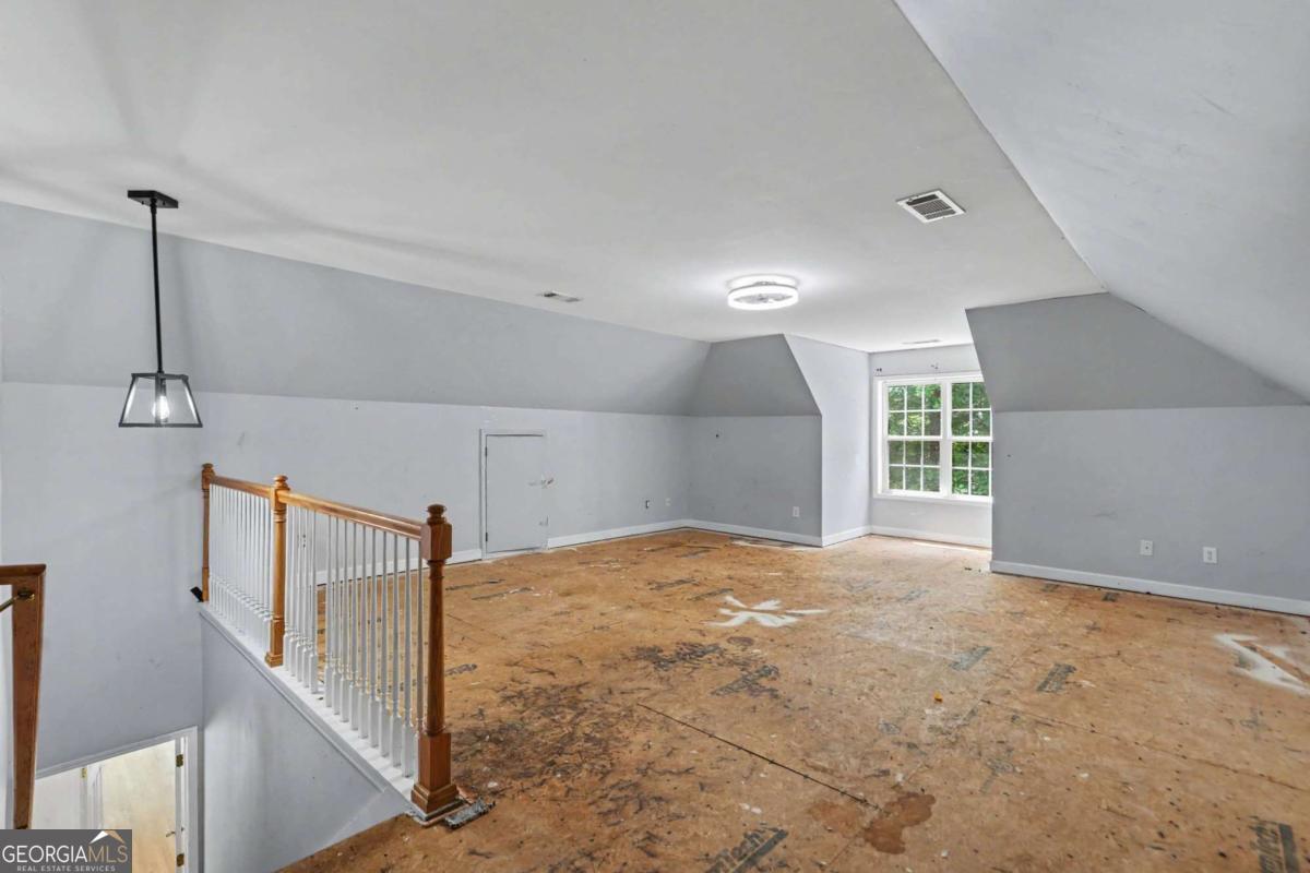 1400 Daniel Road Property Photo 16
