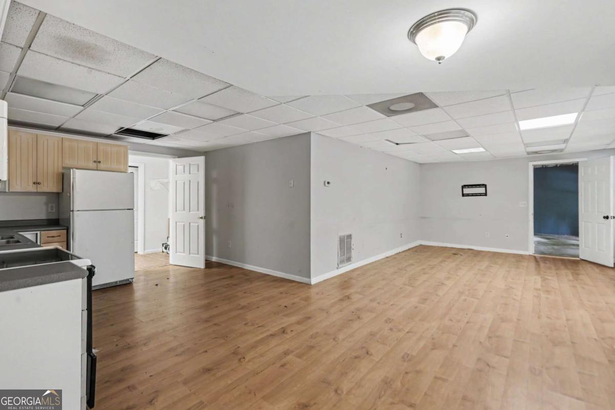 1400 Daniel Road Property Photo 24