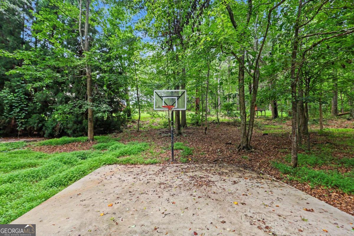 1400 Daniel Road Property Photo 35