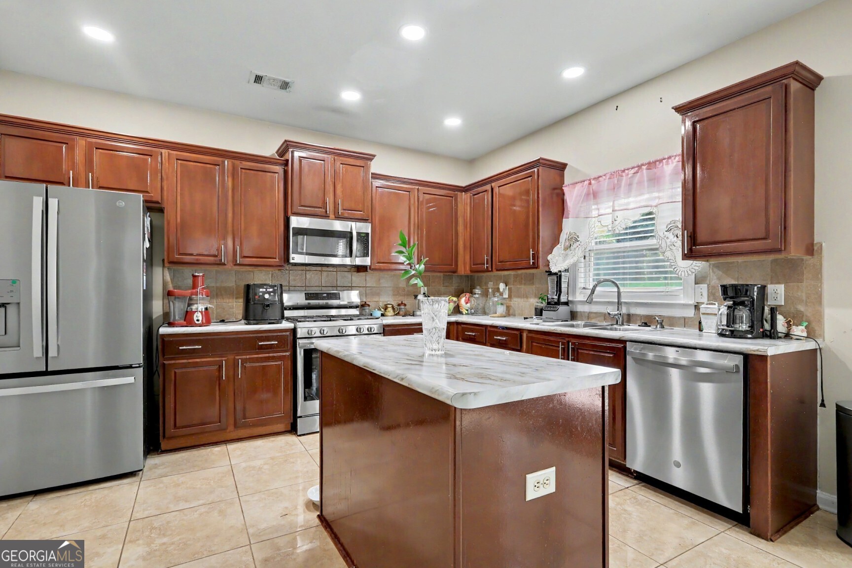 1520 Ethans Way Property Photo 10