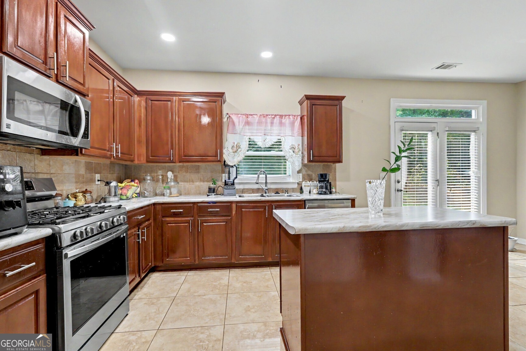 1520 Ethans Way Property Photo 11