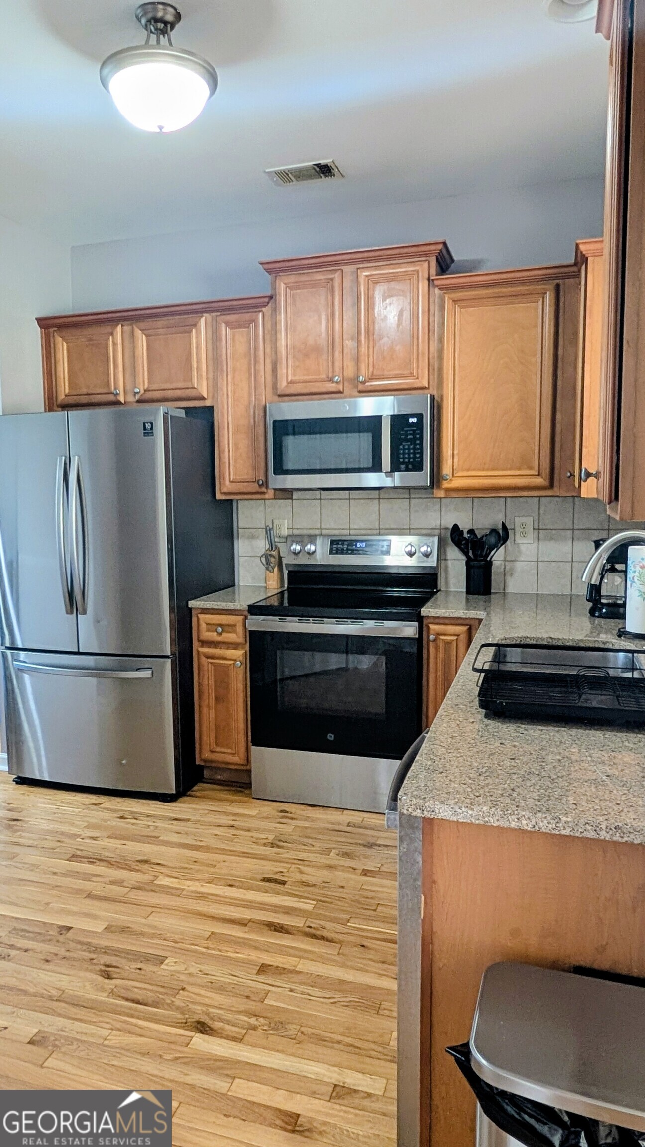 3150 Thorngate Court Property Photo 5