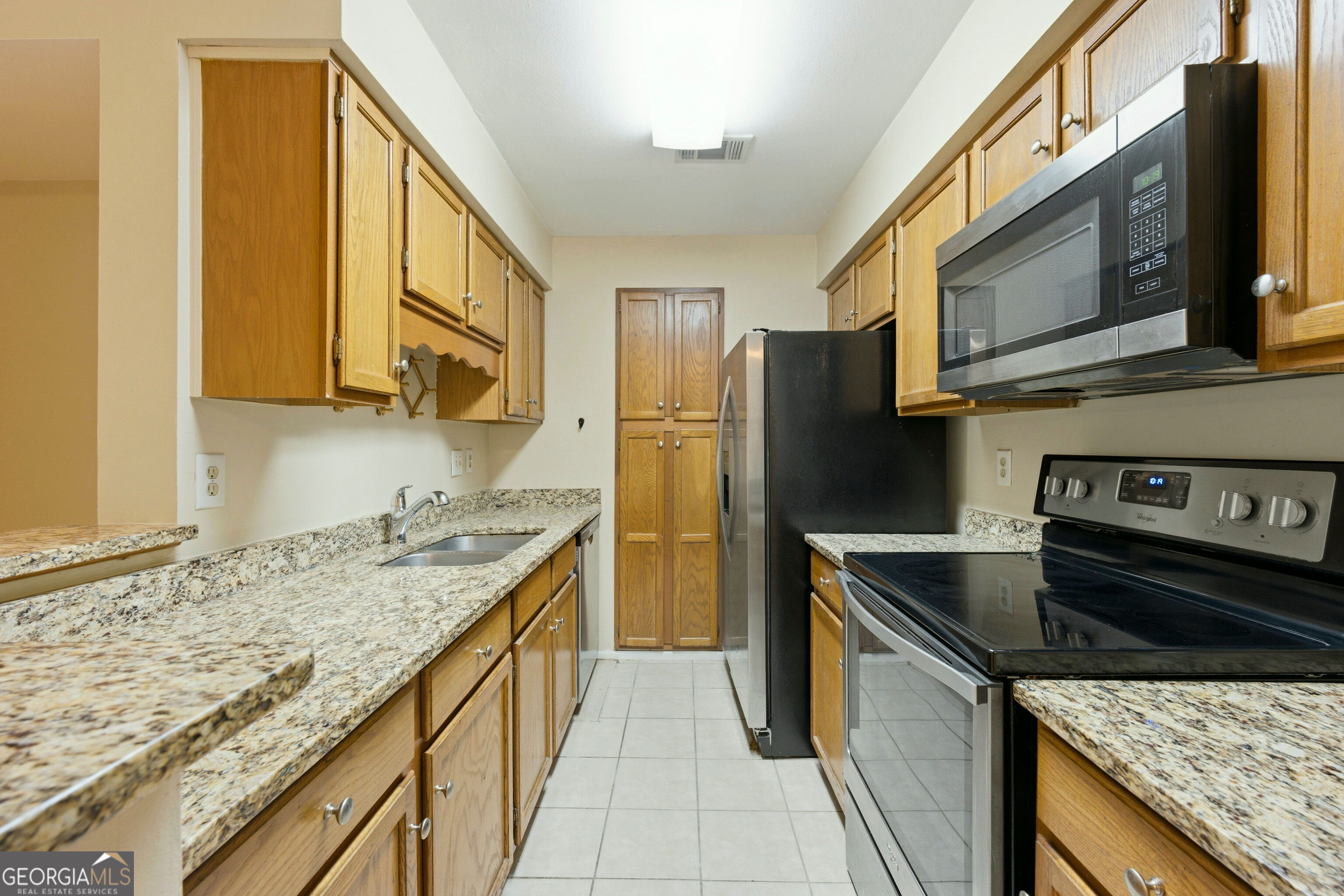 23212 Plantation Drive Ne Property Photo 6