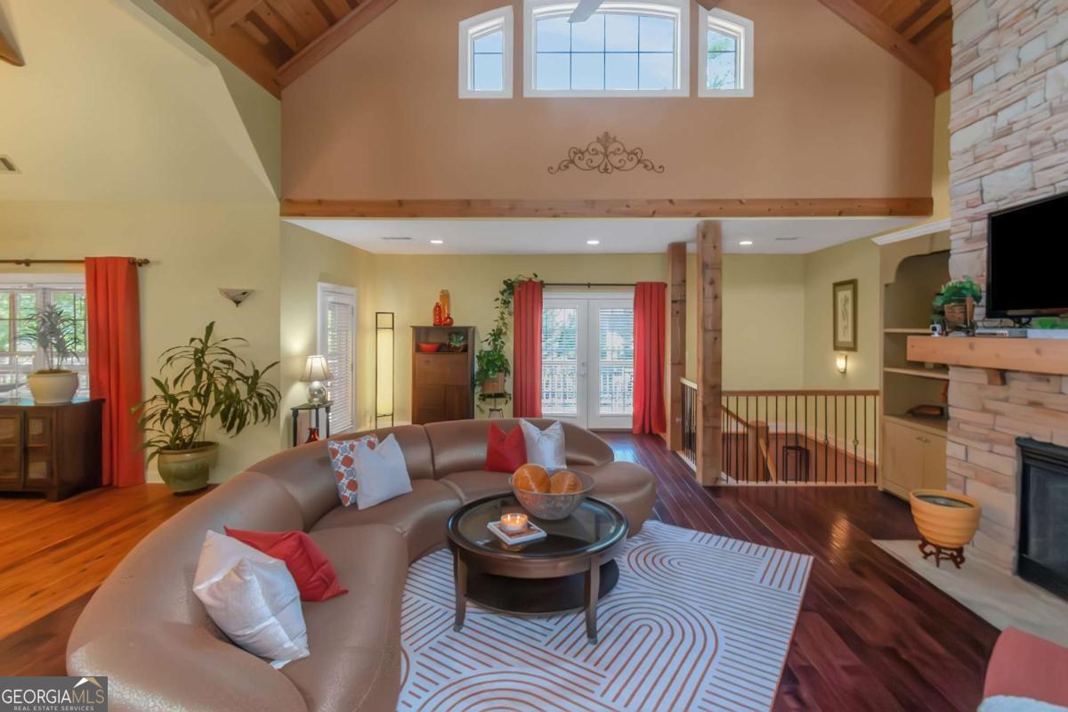 601 Sawgrass Walk Property Photo 6