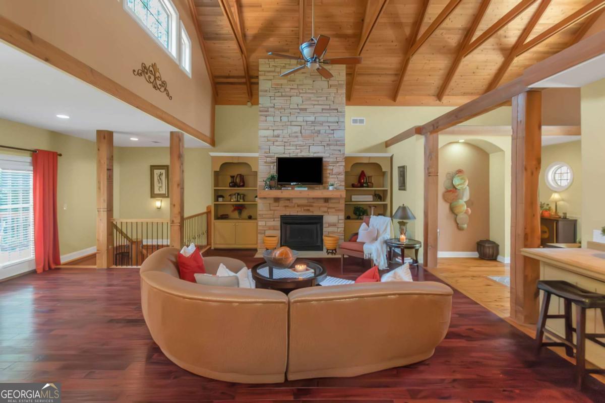 601 Sawgrass Walk Property Photo 7