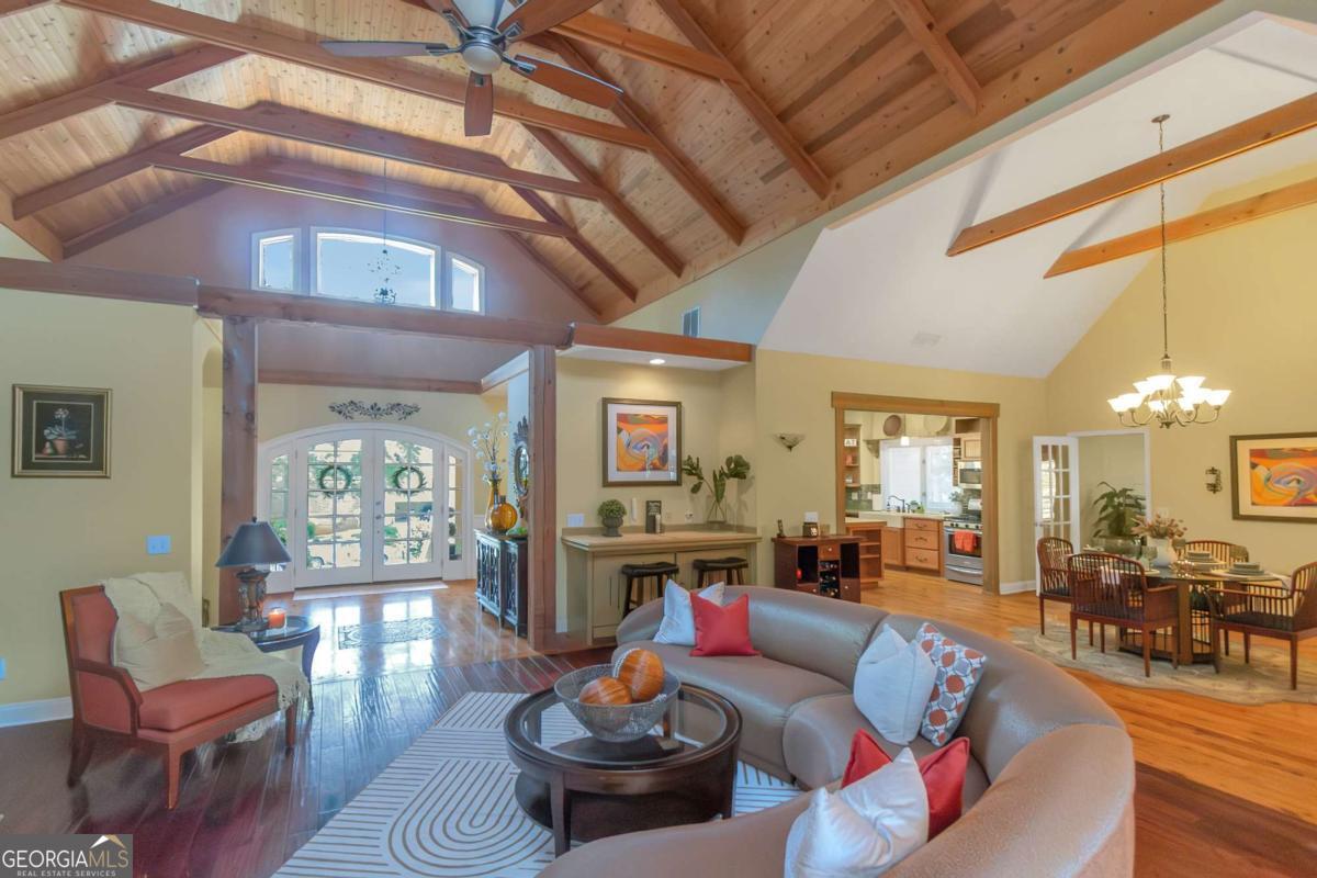 601 Sawgrass Walk Property Photo 10