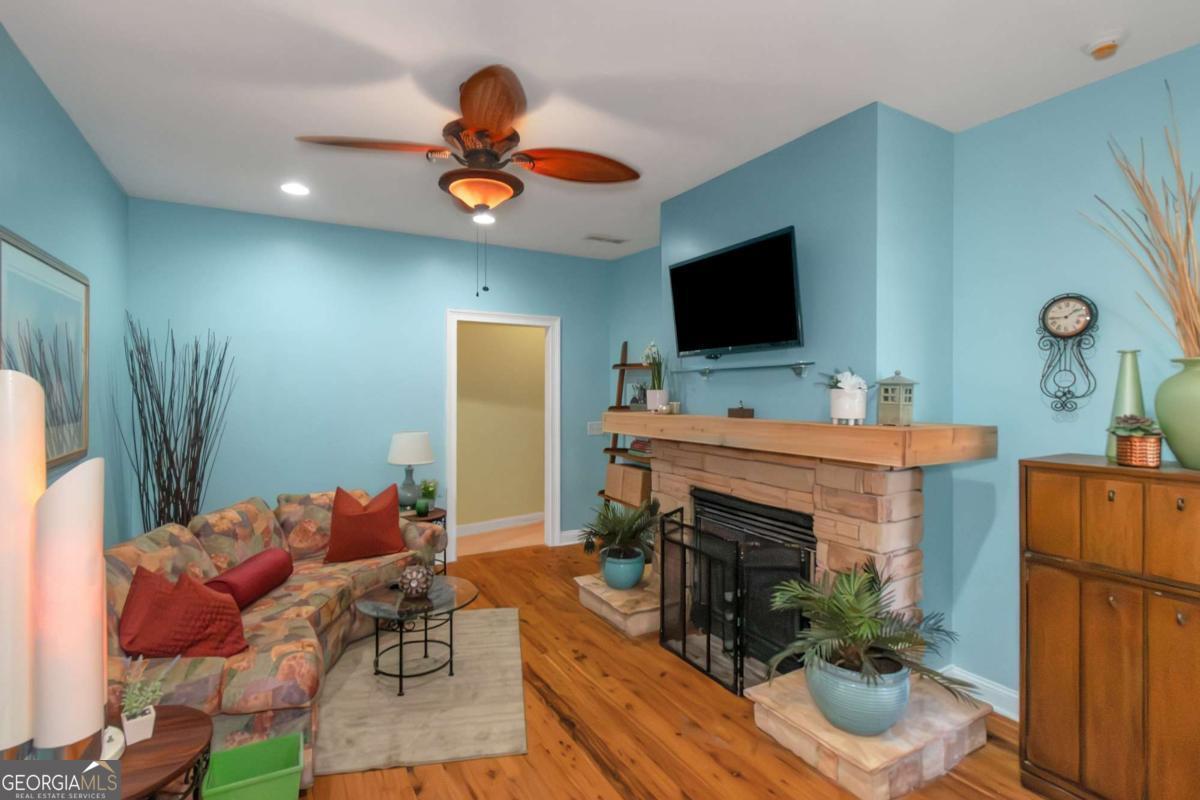 601 Sawgrass Walk Property Photo 23