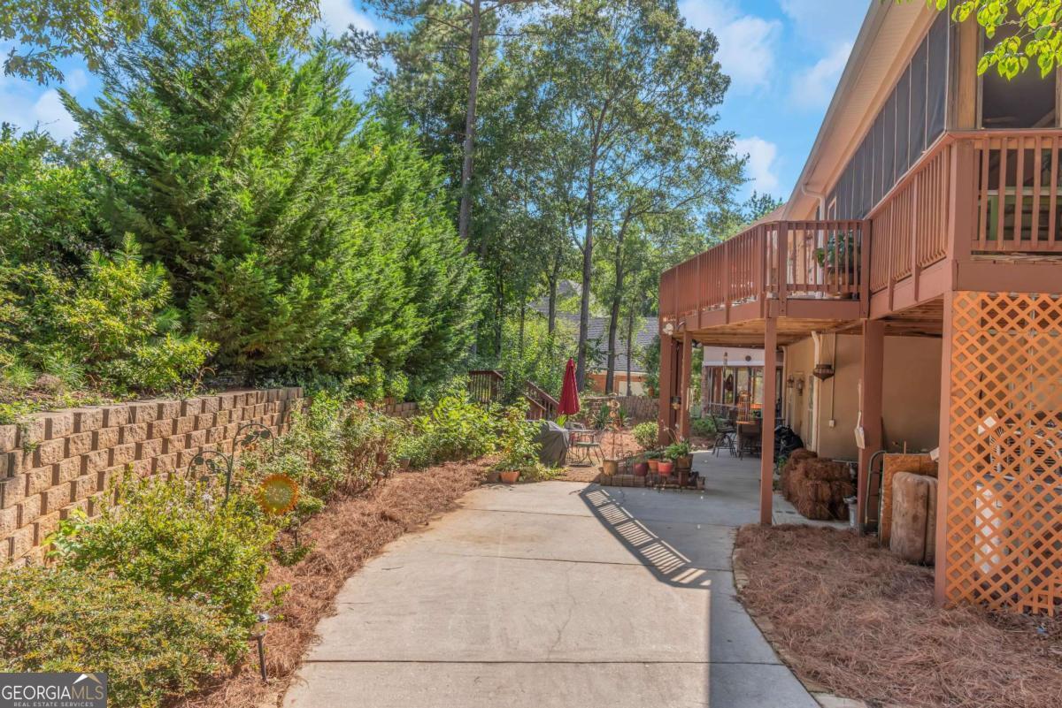 601 Sawgrass Walk Property Photo 65