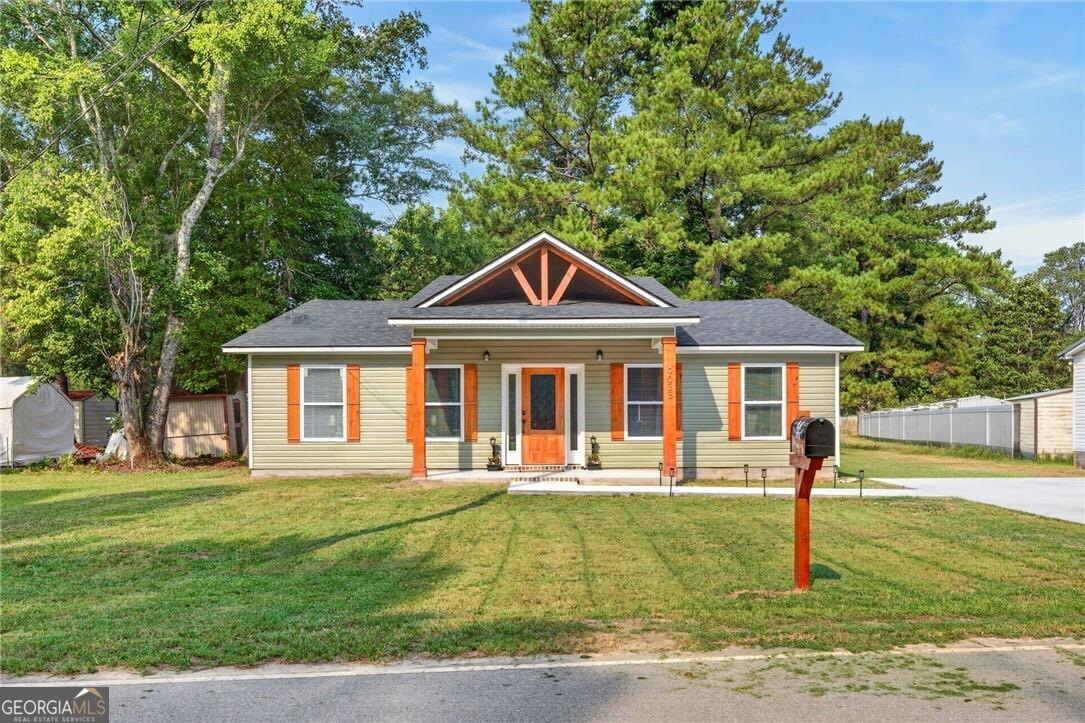 903 B Poplar Street Property Photo 4