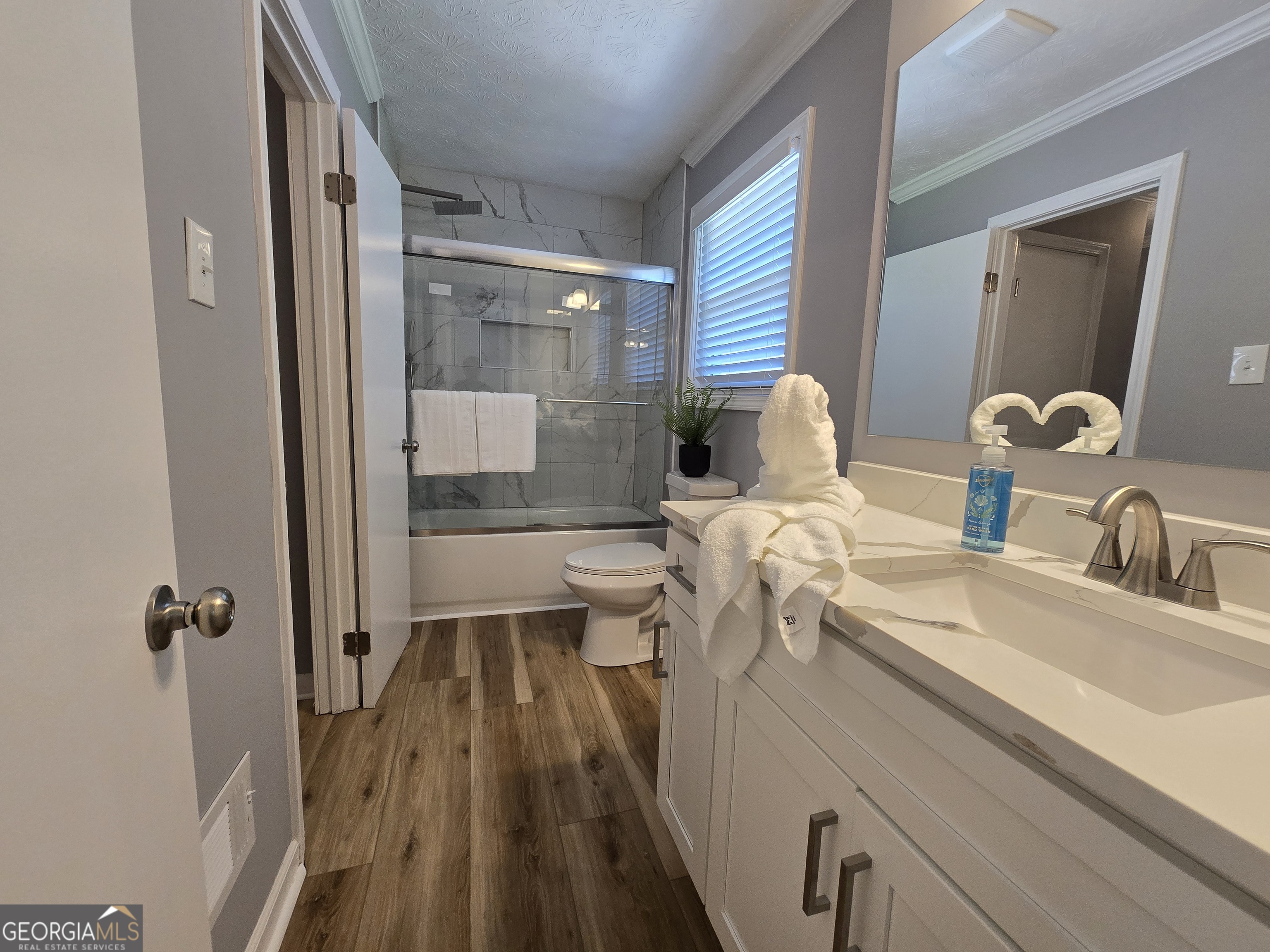 1743 Hillview Avenue Property Photo 31