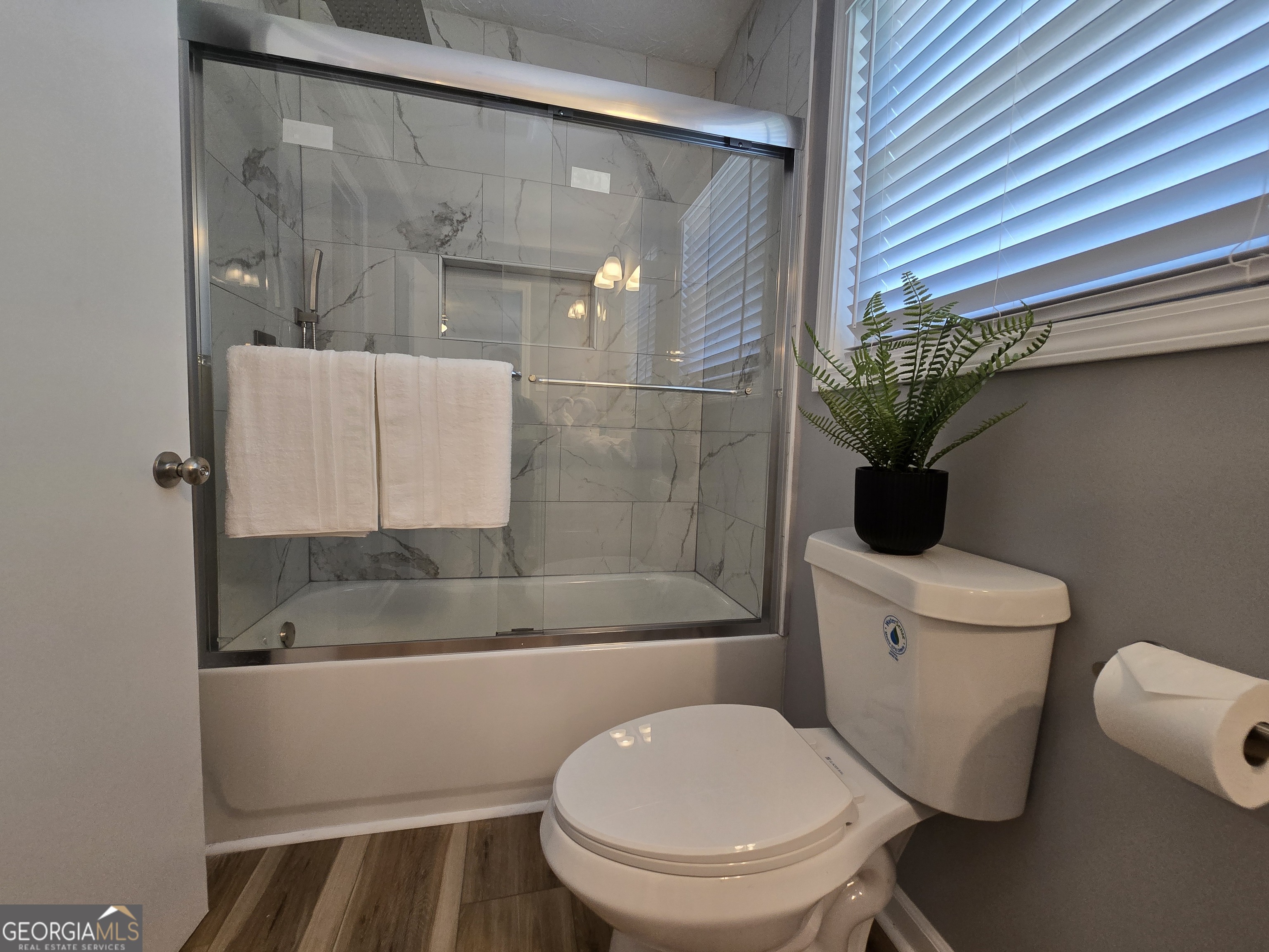 1743 Hillview Avenue Property Photo 34