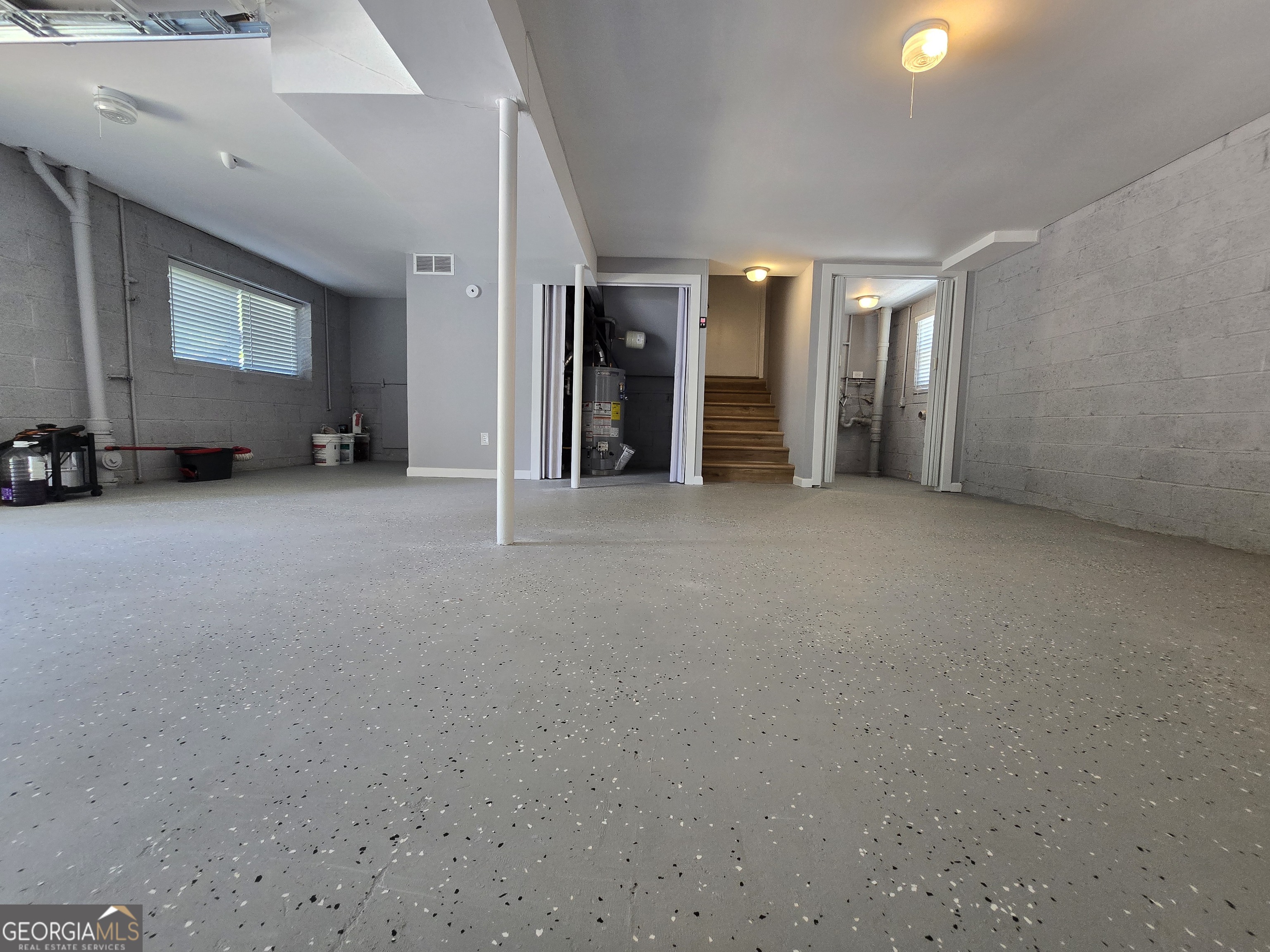 1743 Hillview Avenue Property Photo 40