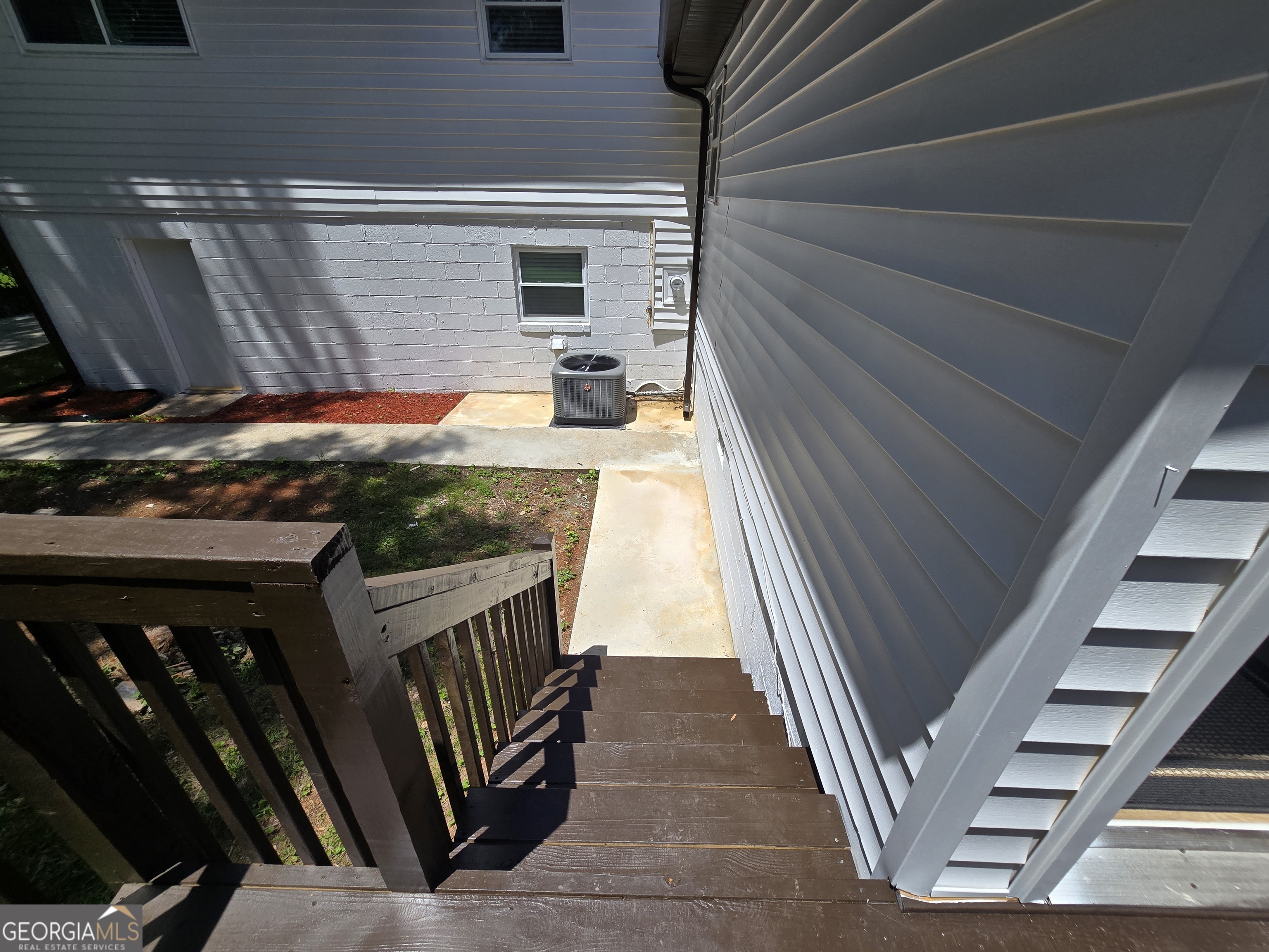 1743 Hillview Avenue Property Photo 45