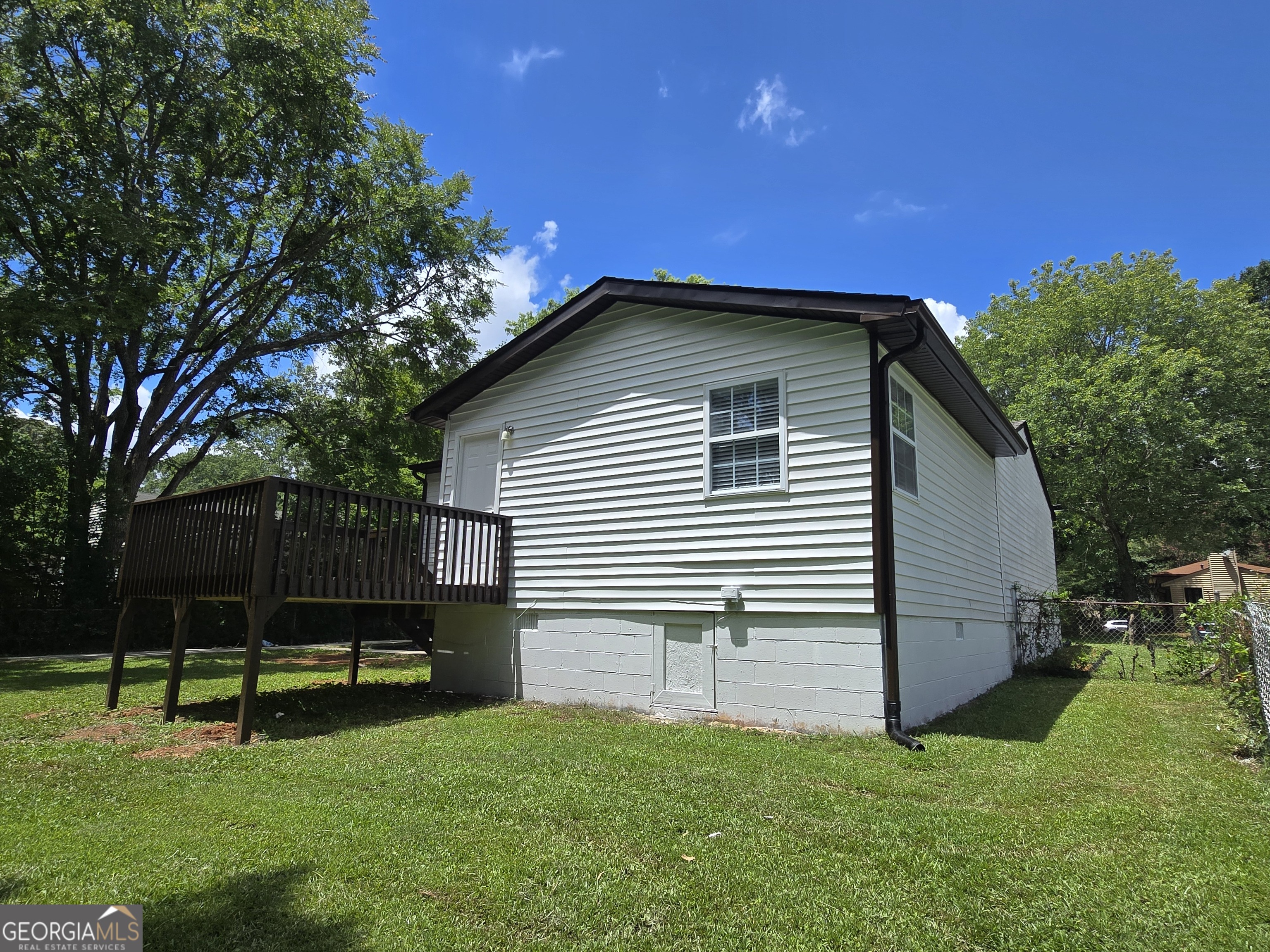 1743 Hillview Avenue Property Photo 47