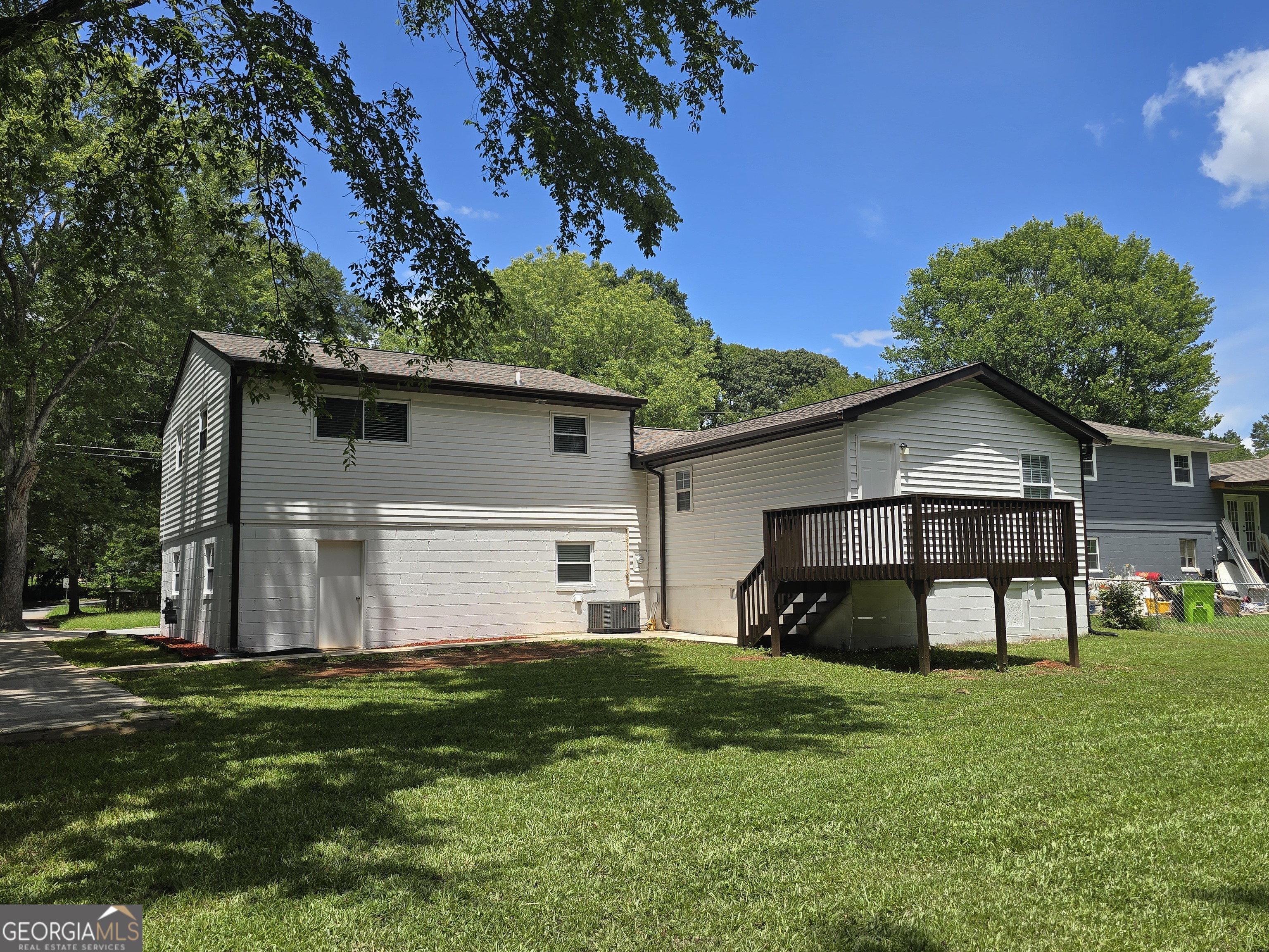 1743 Hillview Avenue Property Photo 48