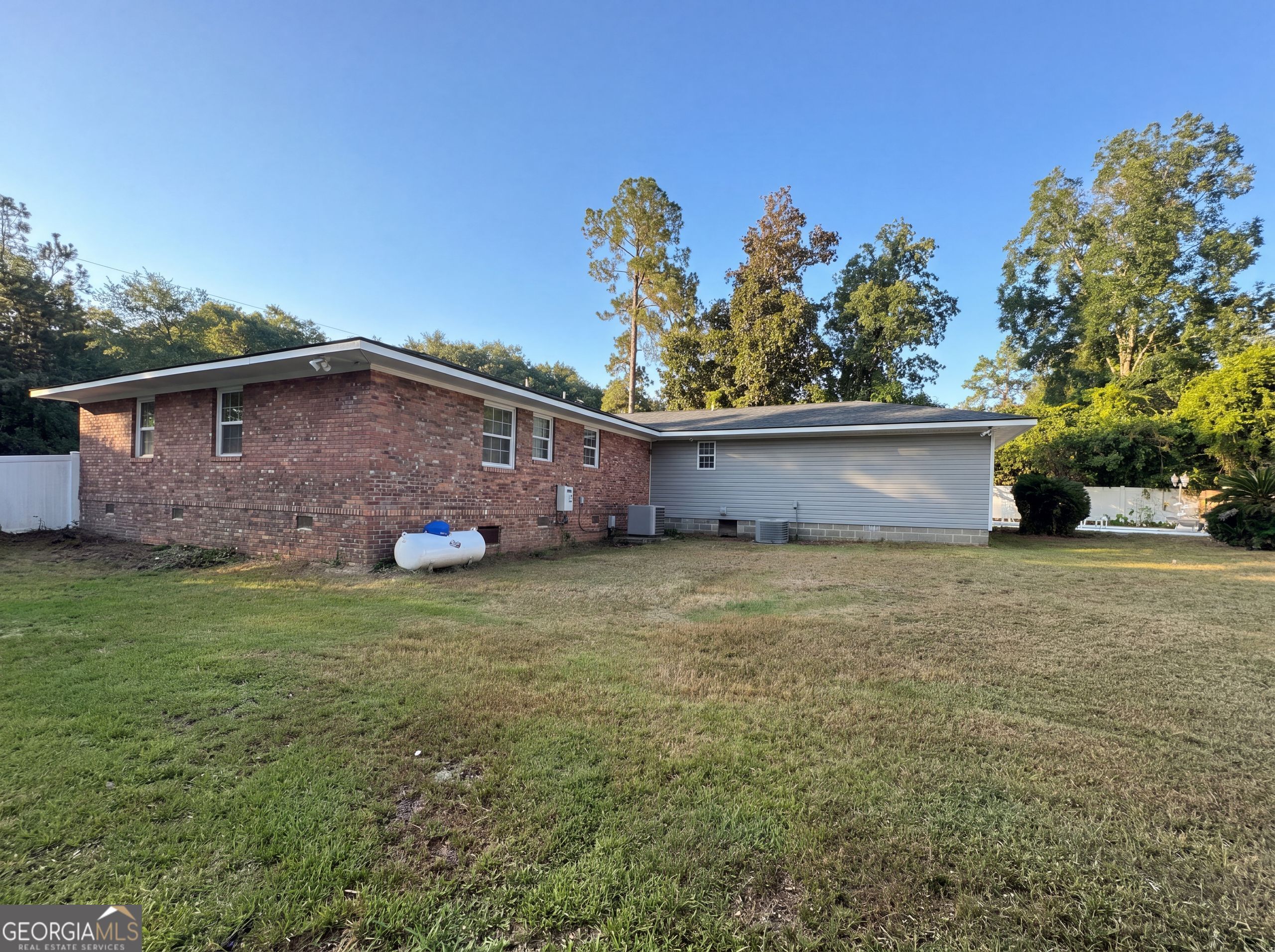 1625 Windsor Drive Property Photo 23
